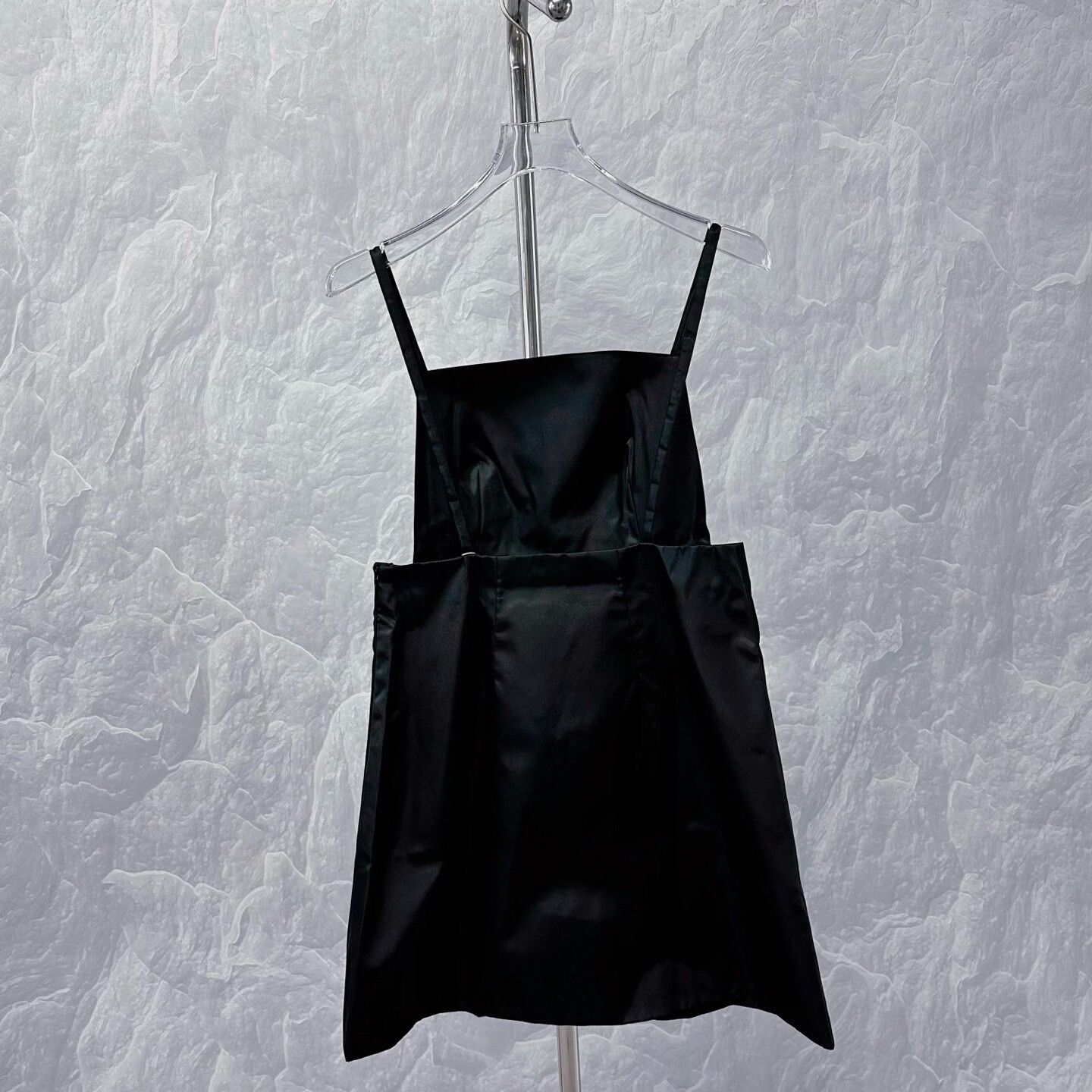 Prada prada black open-back spaghetti strap dress Size M / US 6-8 / IT 42-44 - 4 Thumbnail
