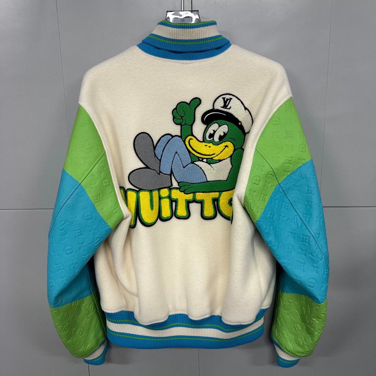 Louis Vuitton louis vuitton embroidered baseball jacket Size US L / EU 52-54 / 3 - 4 Thumbnail