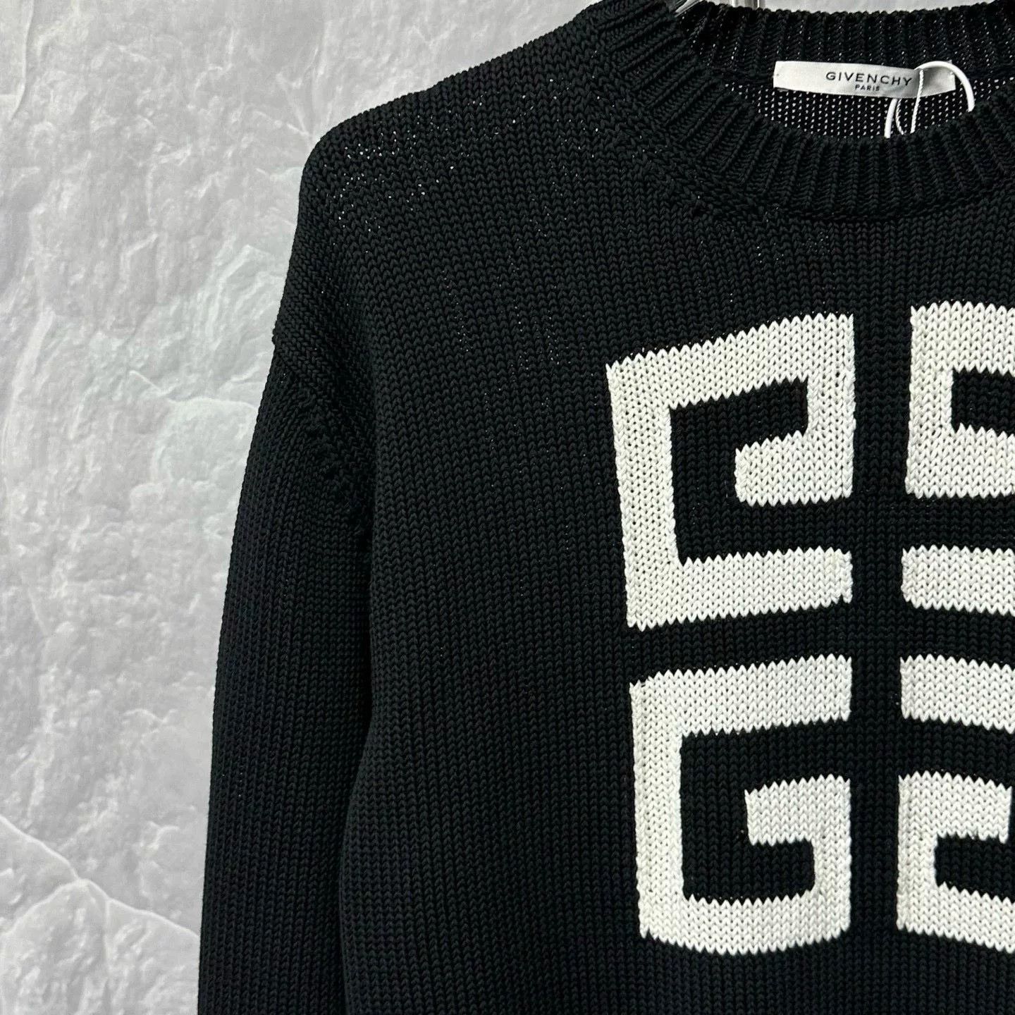Givenchy givenchy logo knitted sweater in black Size US M / EU 48-50 / 2 - 3 Thumbnail