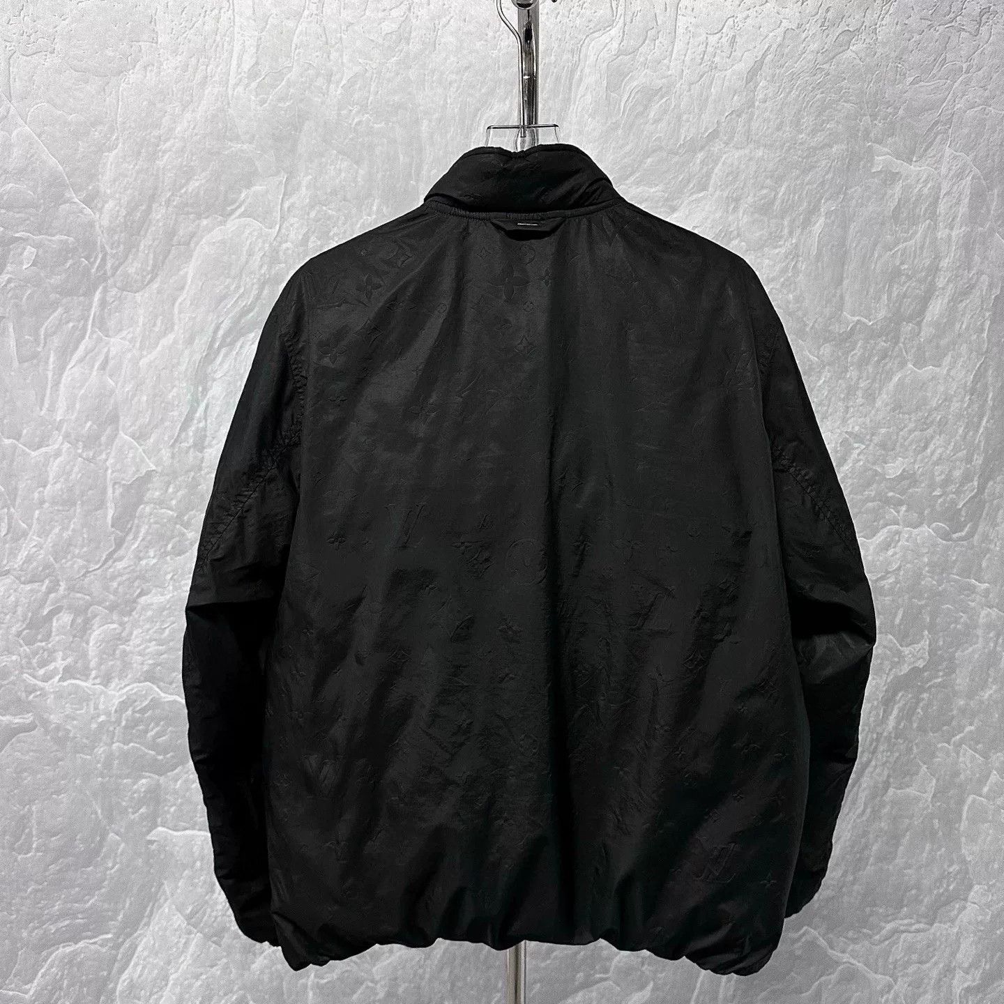 Louis Vuitton luxury black puffer jacket by louis vuitton Size US XXL / EU 58 / 5 - 4 Thumbnail