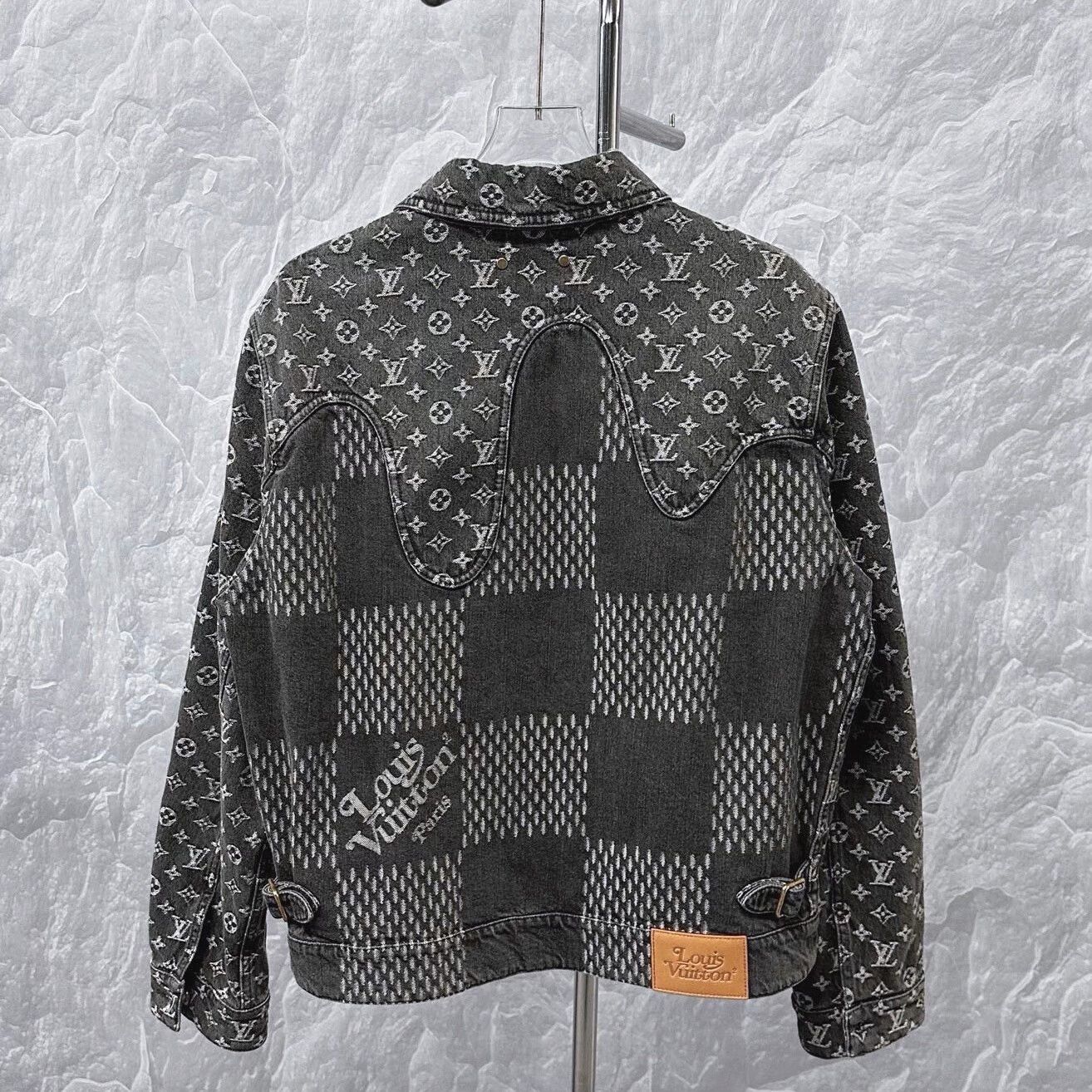 Louis Vuitton louis vuitton nigo patterned denim jacket Size US L / EU 52-54 / 3 - 4 Thumbnail