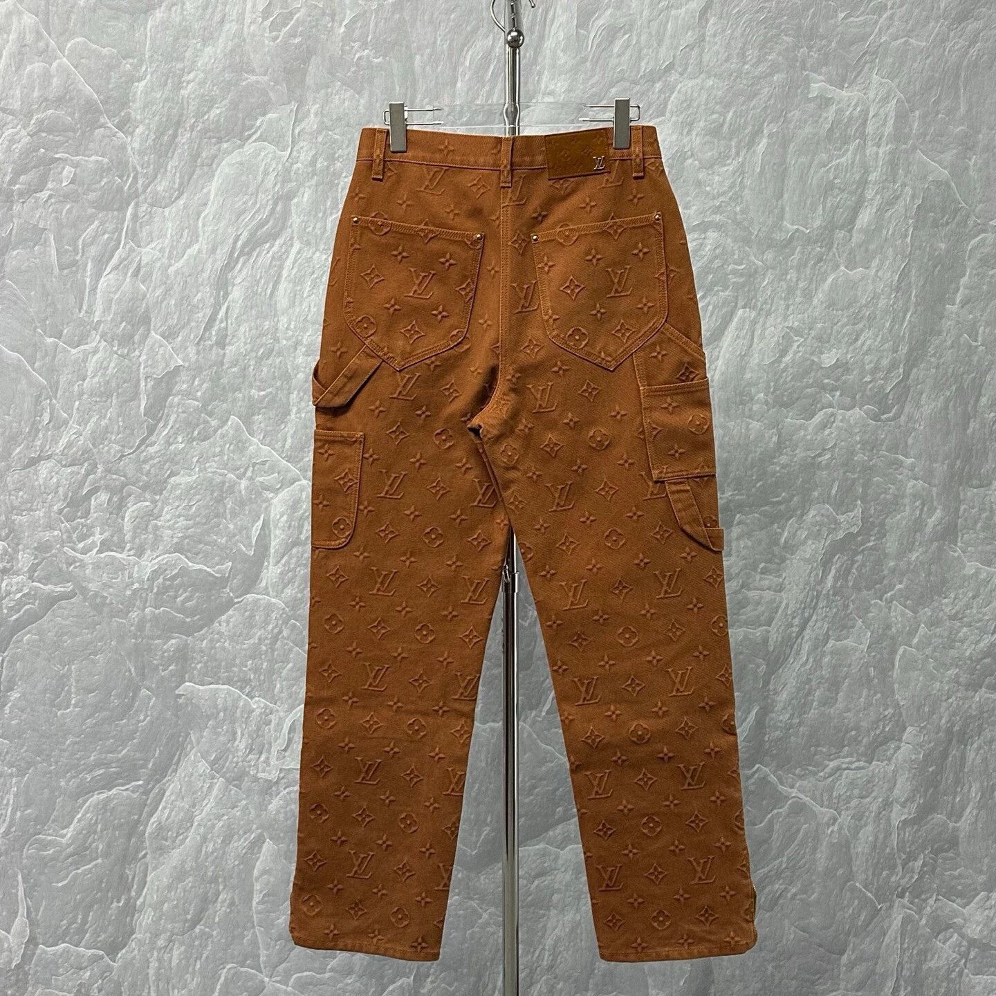 Louis Vuitton louis vuitton embossed denim long pants Size US 29 - 4 Thumbnail