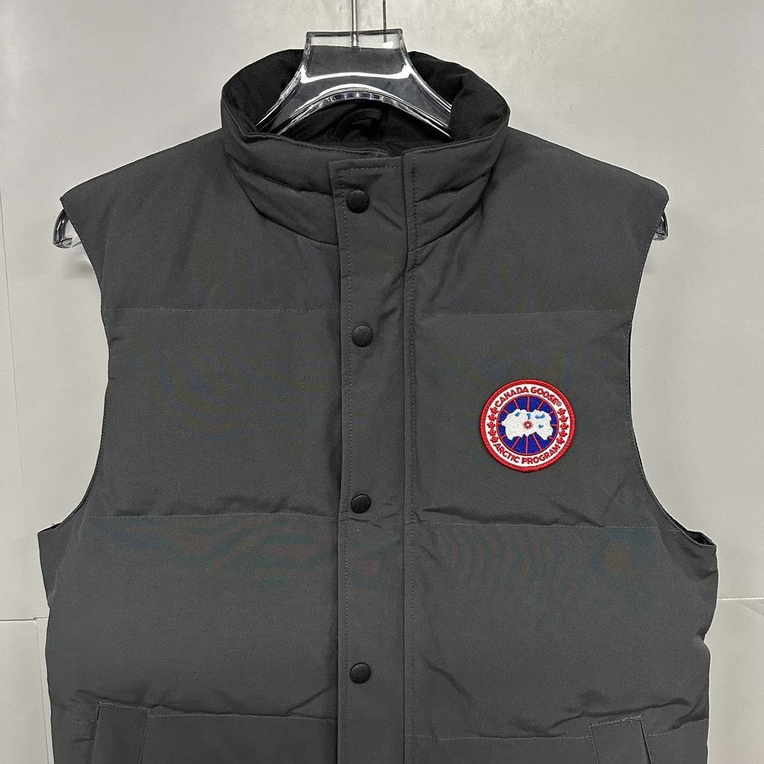 Canada Goose canada goose logo winter down vest Size US S / EU 44-46 / 1 - 2 Thumbnail