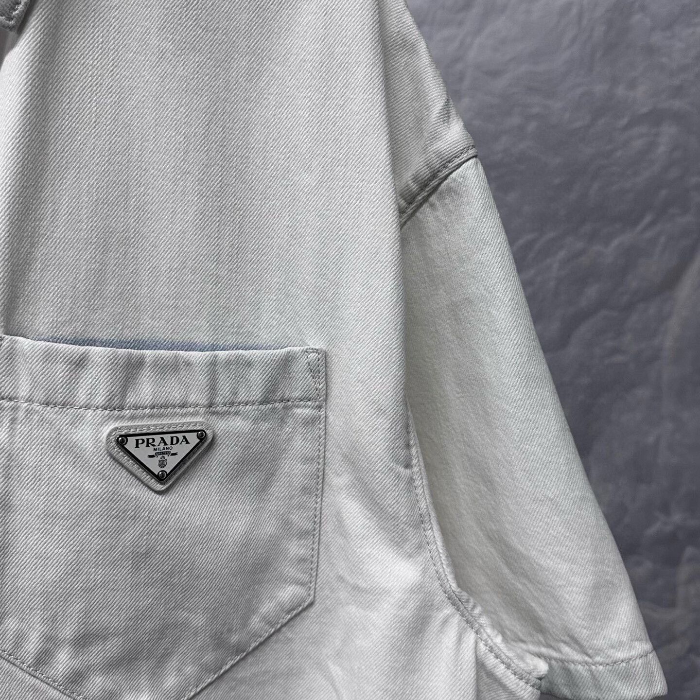 Prada prada washed pocket triangle denim short sleeve shirt Size US XL / EU 56 / 4 - 3 Thumbnail