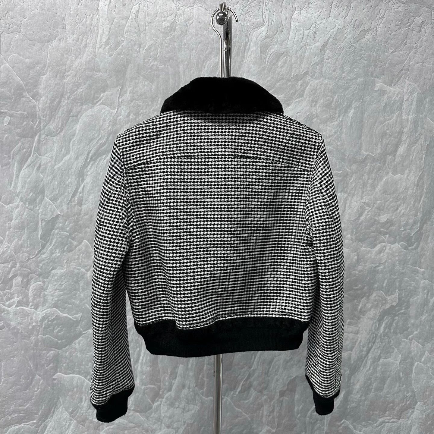 Louis Vuitton louis vuitton houndstooth zip wool jacket Size M / US 6-8 / IT 42-44 - 4 Thumbnail