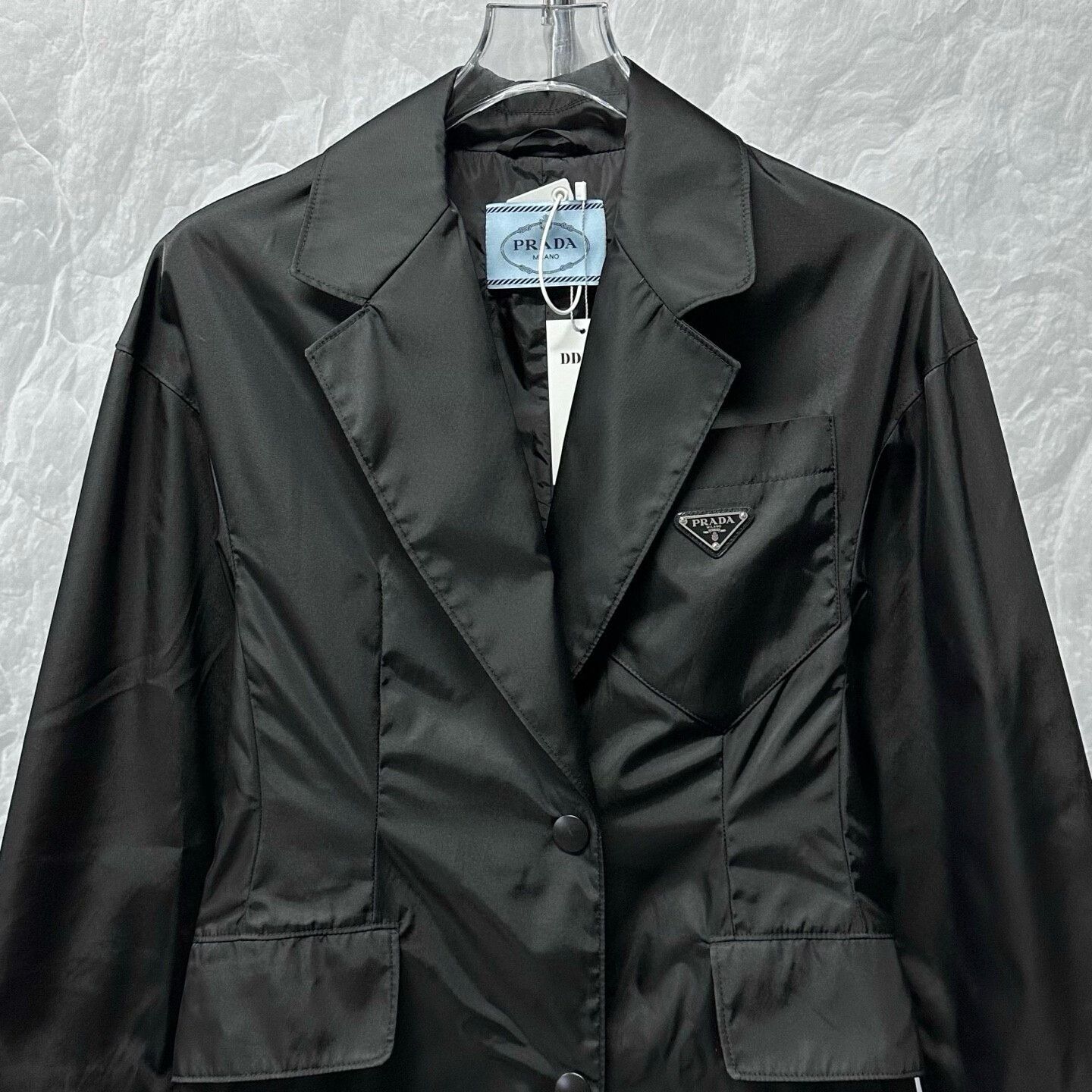 Prada prada metal triangle logo trench coat Size S / US 4 / IT 40 - 2 Thumbnail
