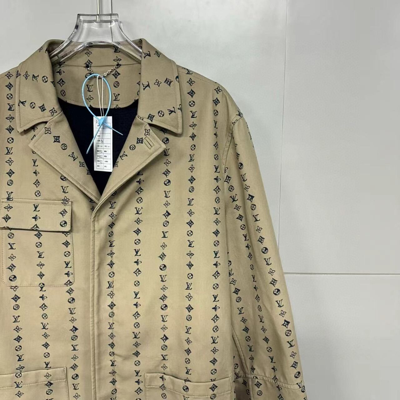 Louis Vuitton louis vuitton brown logo printed coat Size XL / US 12-14 / IT 48-50 - 3 Thumbnail