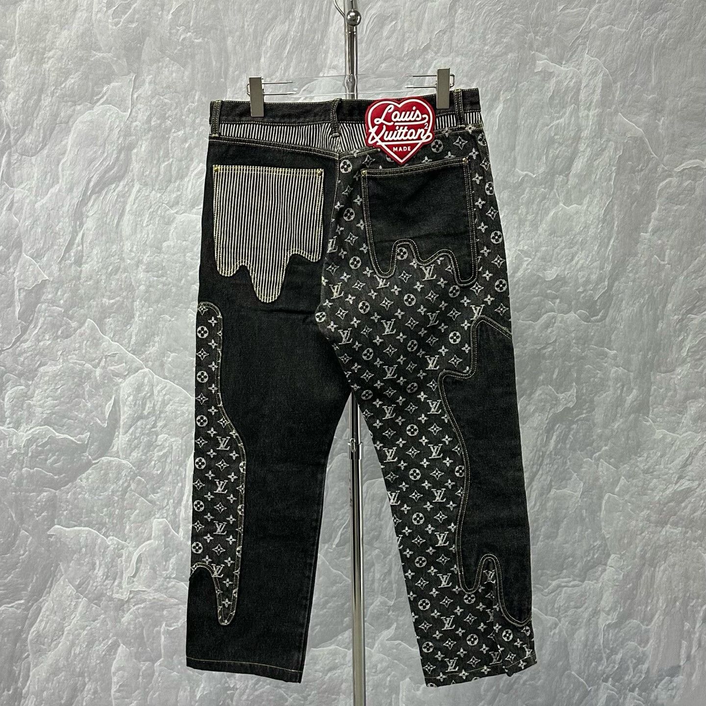 Louis Vuitton louis vuitton nigo heart denim pants 32 Size US 32 / EU 48 - 4 Thumbnail