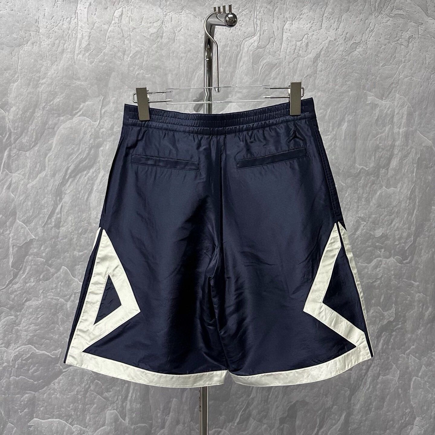 Dior dior air jordan silk shorts size 44 Size US 28 / EU 44 - 4 Thumbnail