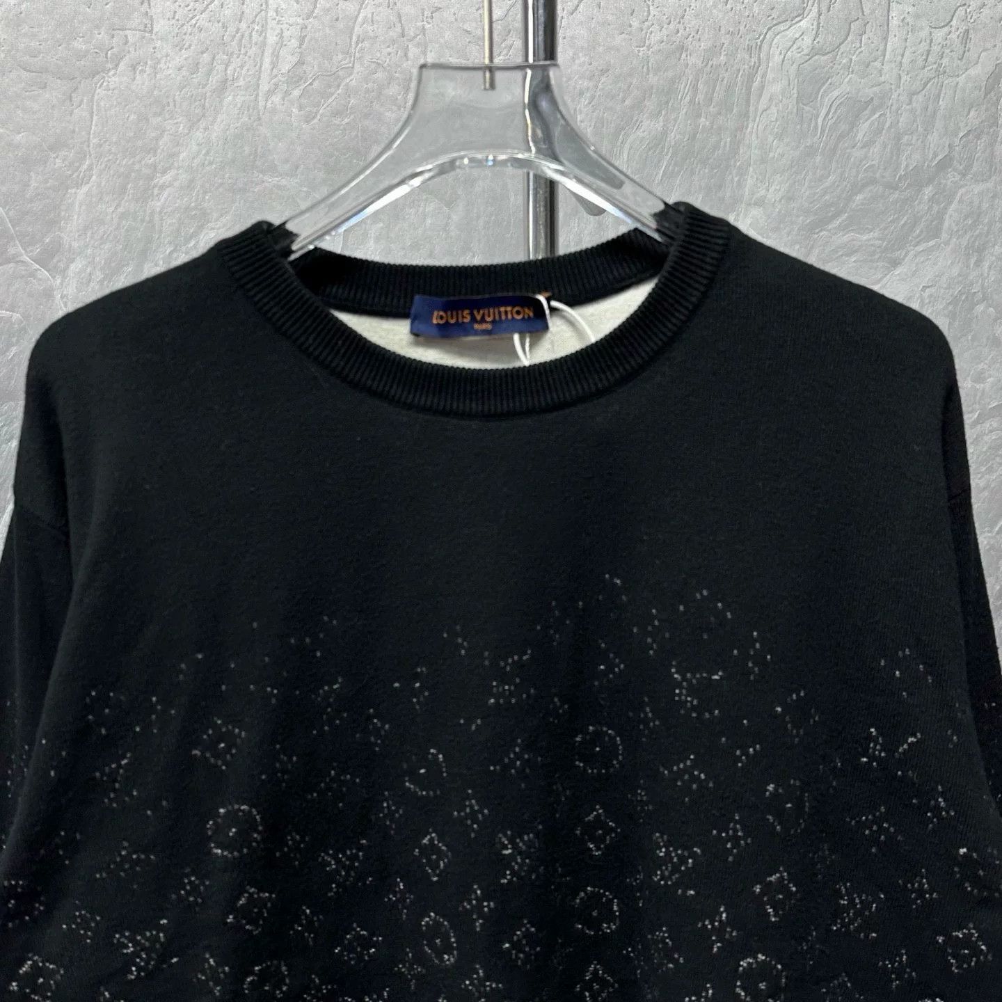 Louis Vuitton louis vuitton gradient knit sweater xs Size XS / US 0-2 / IT 36-38 - 2 Thumbnail