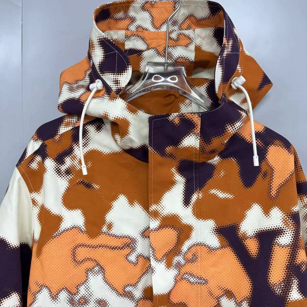 Louis Vuitton louis vuitton ss24 printed camo jacket Size US L / EU 52-54 / 3 - 2 Thumbnail