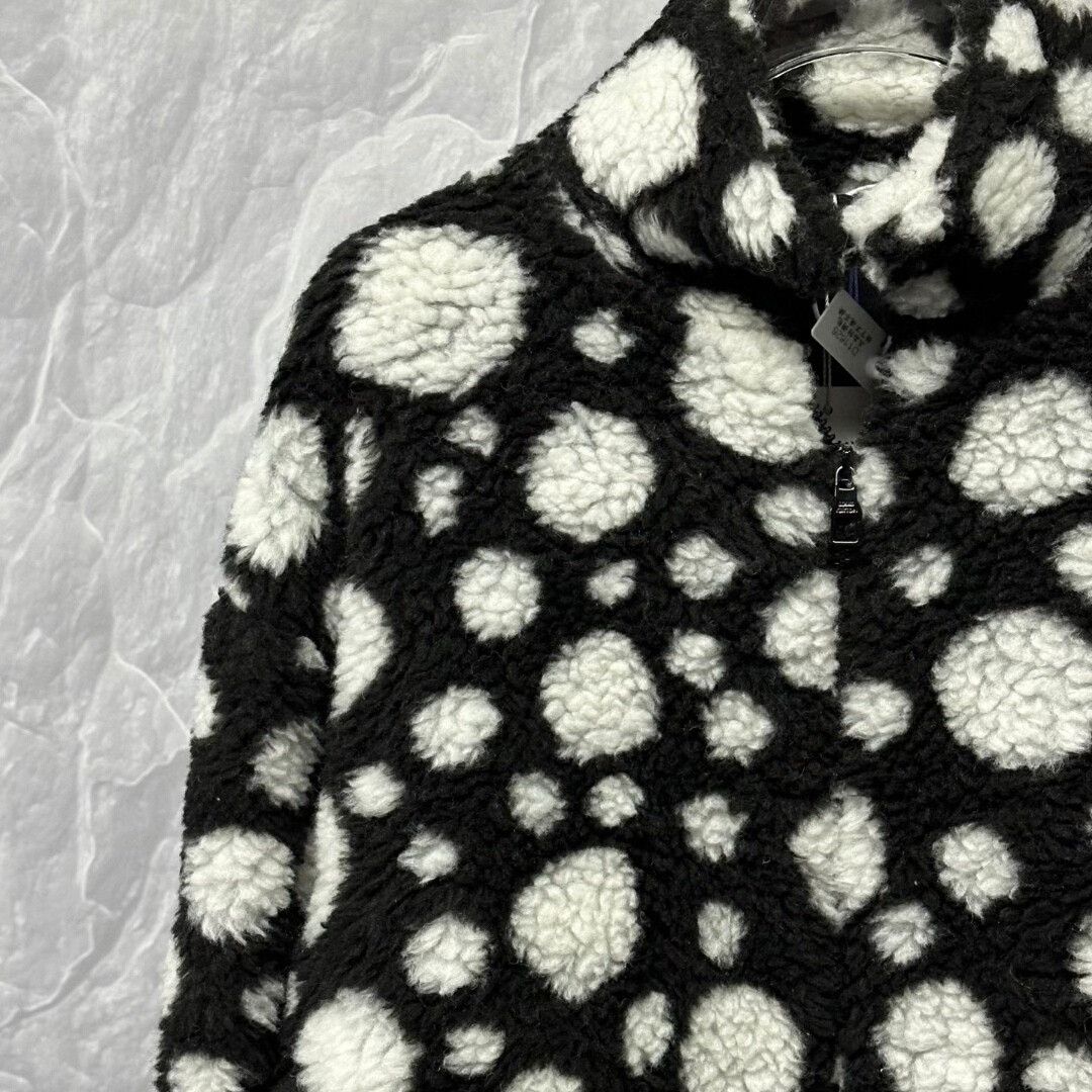 Louis Vuitton louis vuitton black and white polka dot jacket Size S / US 4 / IT 40 - 4 Thumbnail