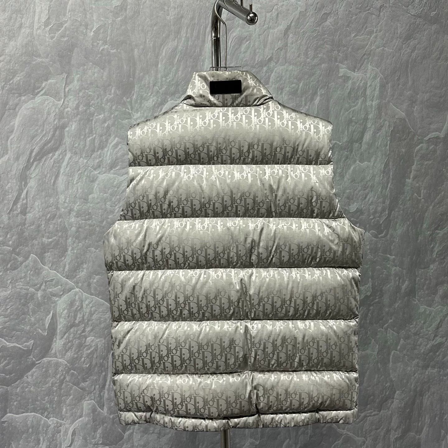 Dior Dior Logo Print Puffer Vest Size 48 Size US L / EU 52-54 / 3 - 4 Thumbnail