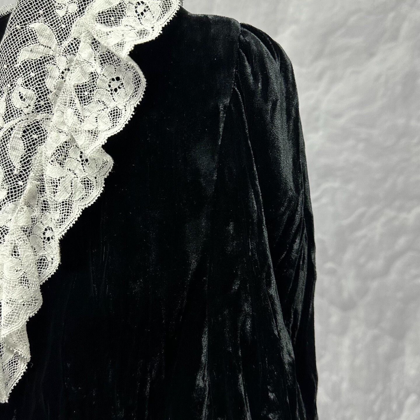 Miu Miu miu miu lace collar velvet coat Size S / US 4 / IT 40 - 3 Thumbnail