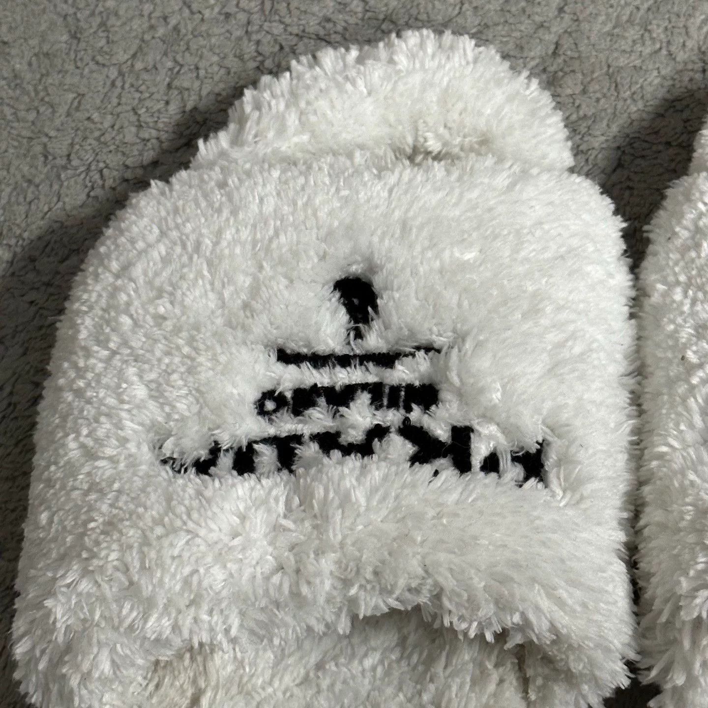 Prada prada fuzzy logo slide sandals size 35 Size US 5 / IT 35 - 3 Thumbnail