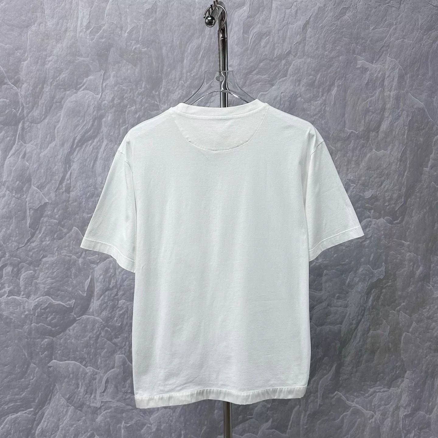 Prada prada triangle logo short sleeve t-shirt Size US L / EU 52-54 / 3 - 4 Thumbnail