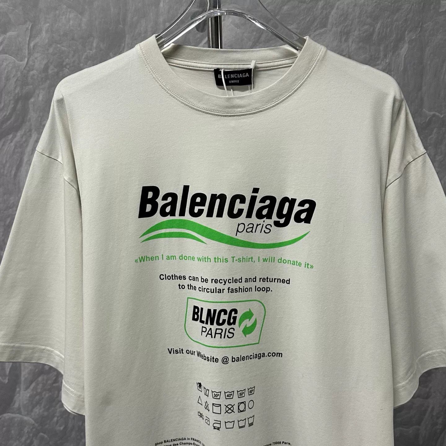 Balenciaga balenciaga eco-friendly graphic short sleeve t-shirt Size US M / EU 48-50 / 2 - 2 Thumbnail