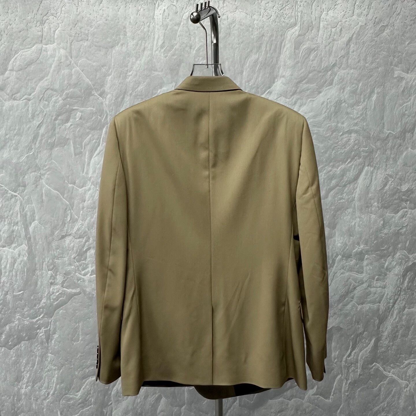 Dior dior beige wool suit jacket and trousers Size US L / EU 52-54 / 3 - 2 Thumbnail
