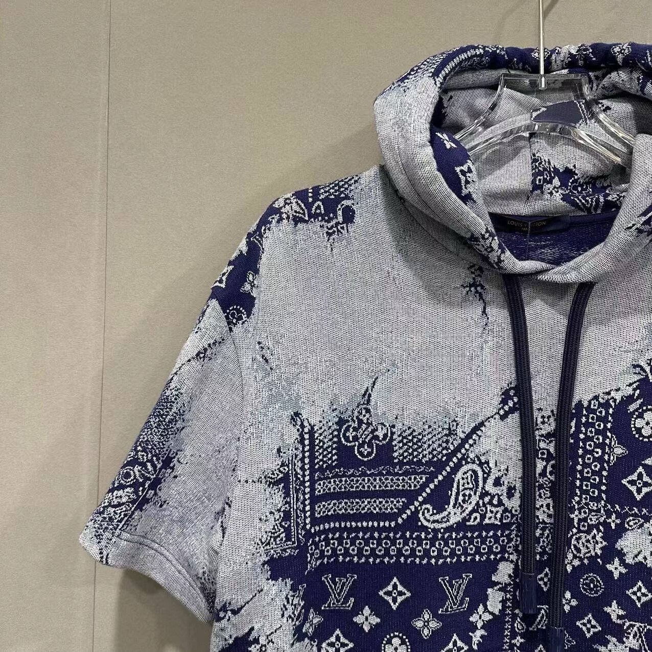 Louis Vuitton louis vuitton color print short sleeve hoodie Size US M / EU 48-50 / 2 - 2 Thumbnail