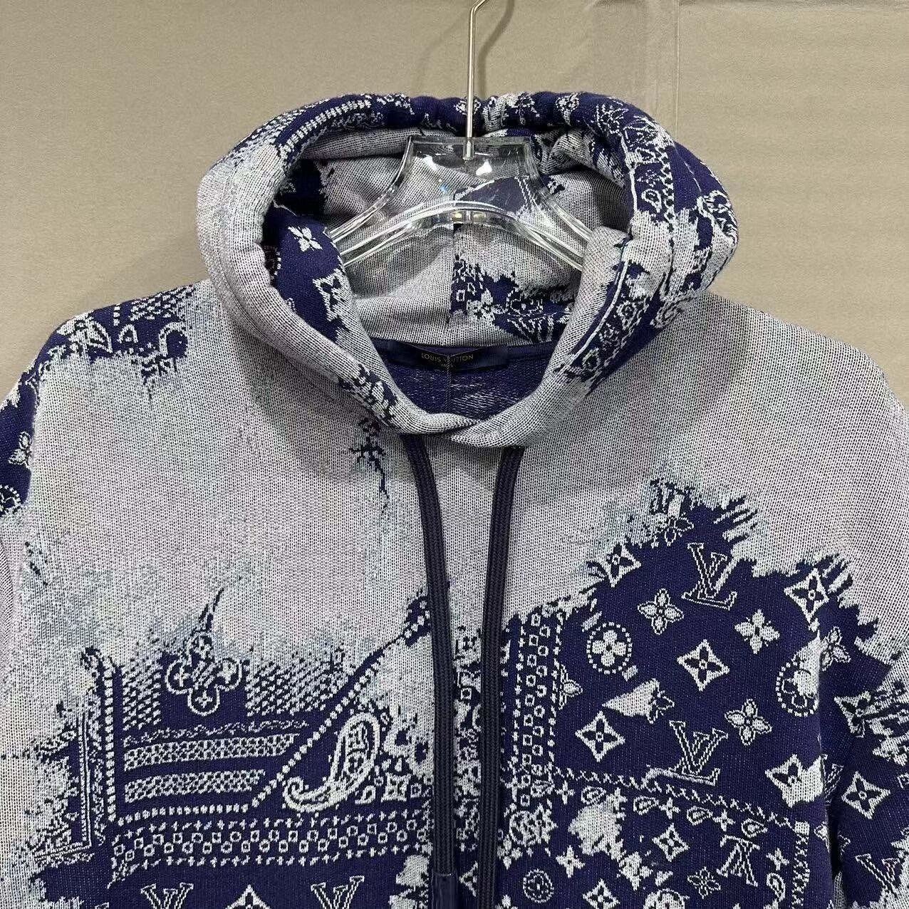 Louis Vuitton louis vuitton color print short sleeve hoodie Size US M / EU 48-50 / 2 - 3 Thumbnail