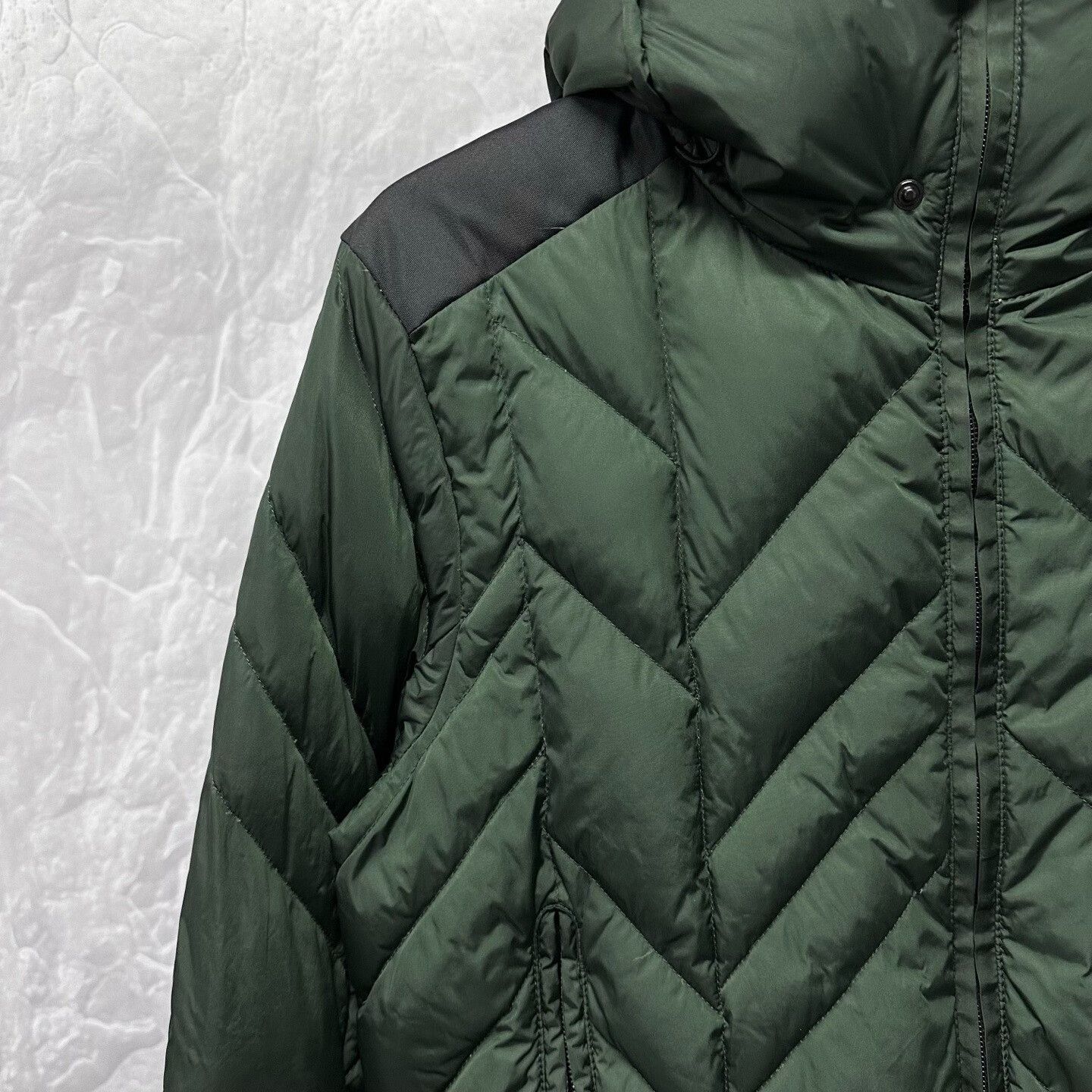 Moncler moncler green hooded down jacket Size US M / EU 48-50 / 2 - 3 Thumbnail