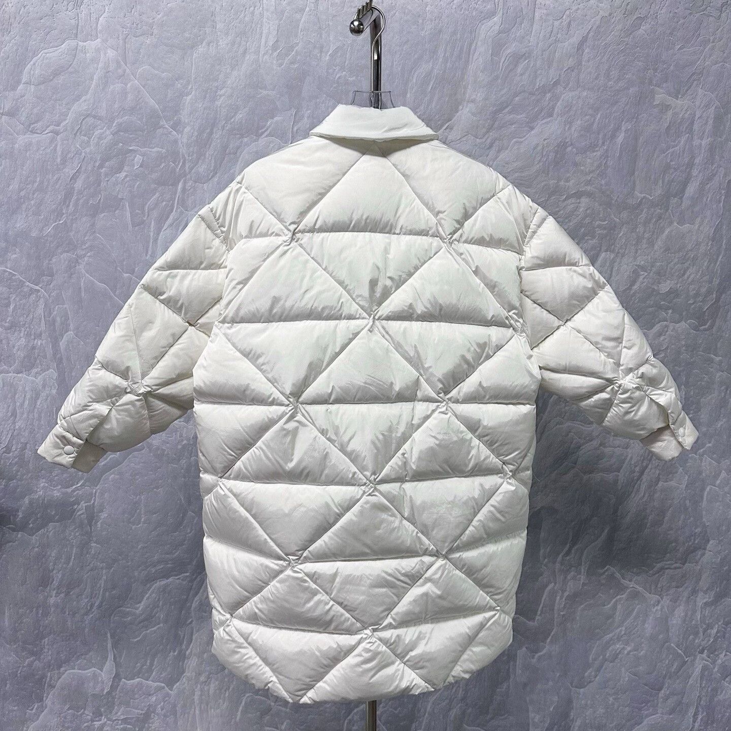 Prada prada quilted puffer jacket with logo Size M / US 6-8 / IT 42-44 - 4 Thumbnail