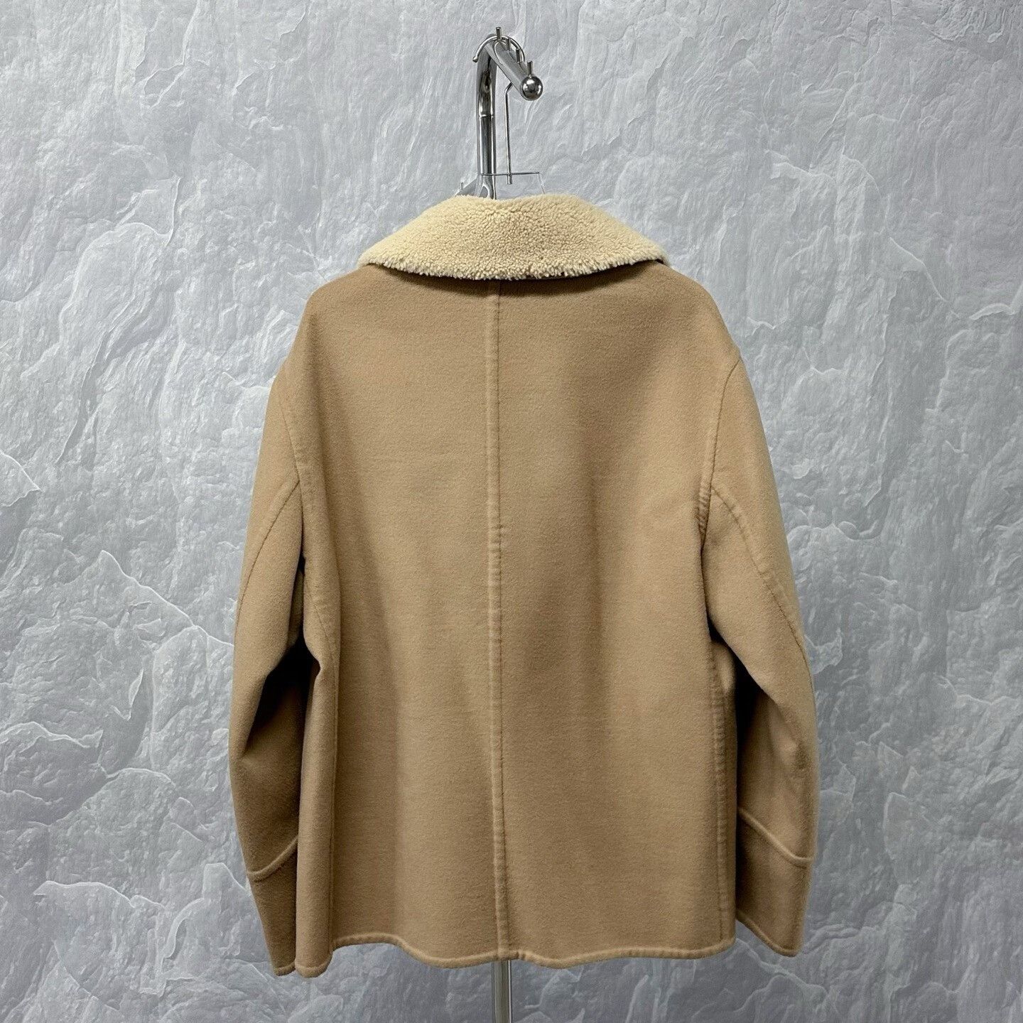 Louis Vuitton louis vuitton double-breasted wool coat Size US XL / EU 56 / 4 - 4 Thumbnail