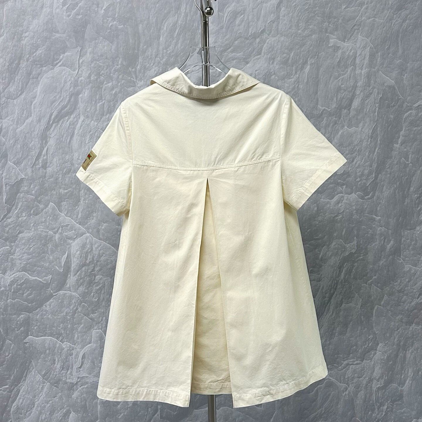 Gucci gucci logo pocket short sleeve dress Size M / US 6-8 / IT 42-44 - 5 Thumbnail