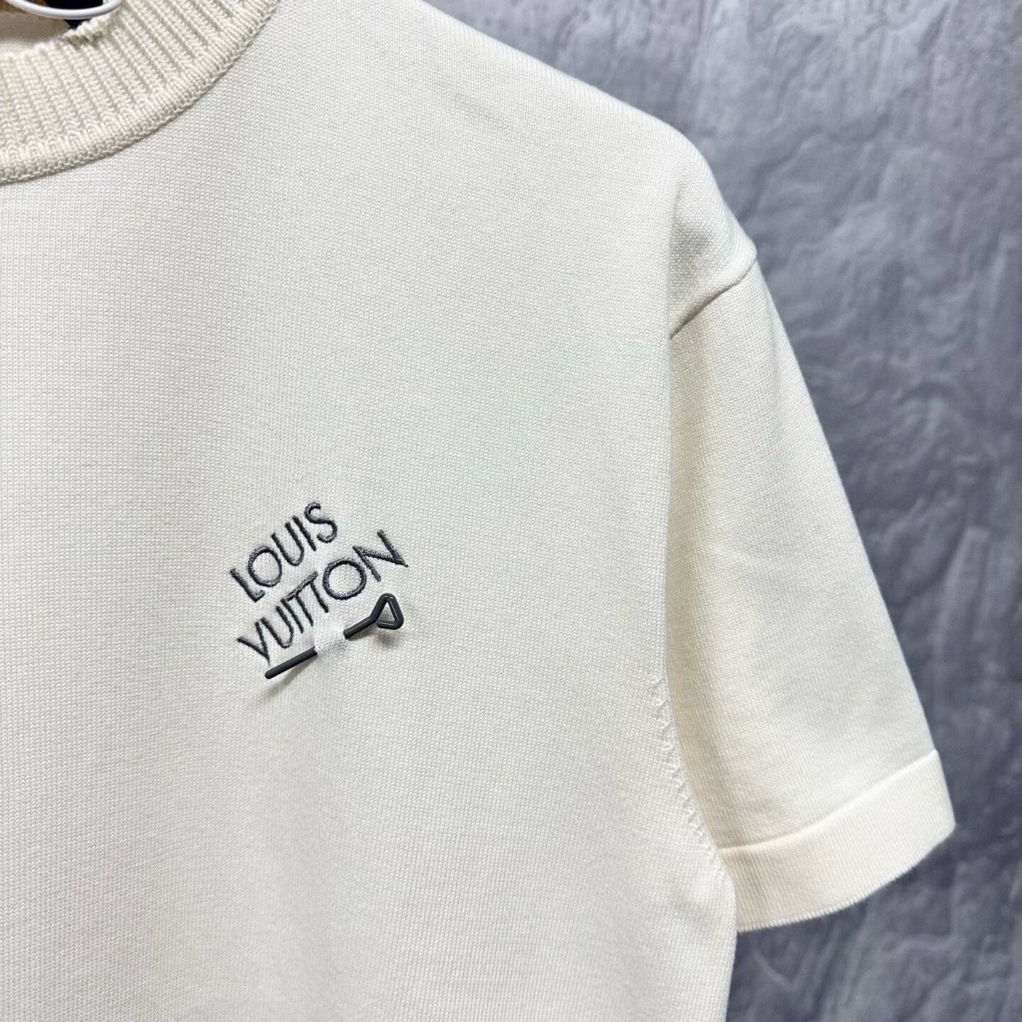 Louis Vuitton louis vuitton ss24 embroidered knit t-shirt Size US XXL / EU 58 / 5 - 3 Thumbnail