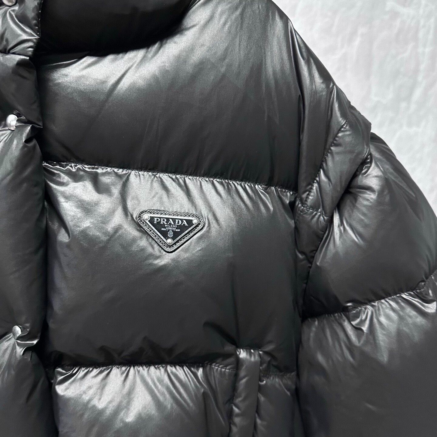 Prada prada detachable sleeve puffer coat Size L / US 10 / IT 46 - 3 Thumbnail