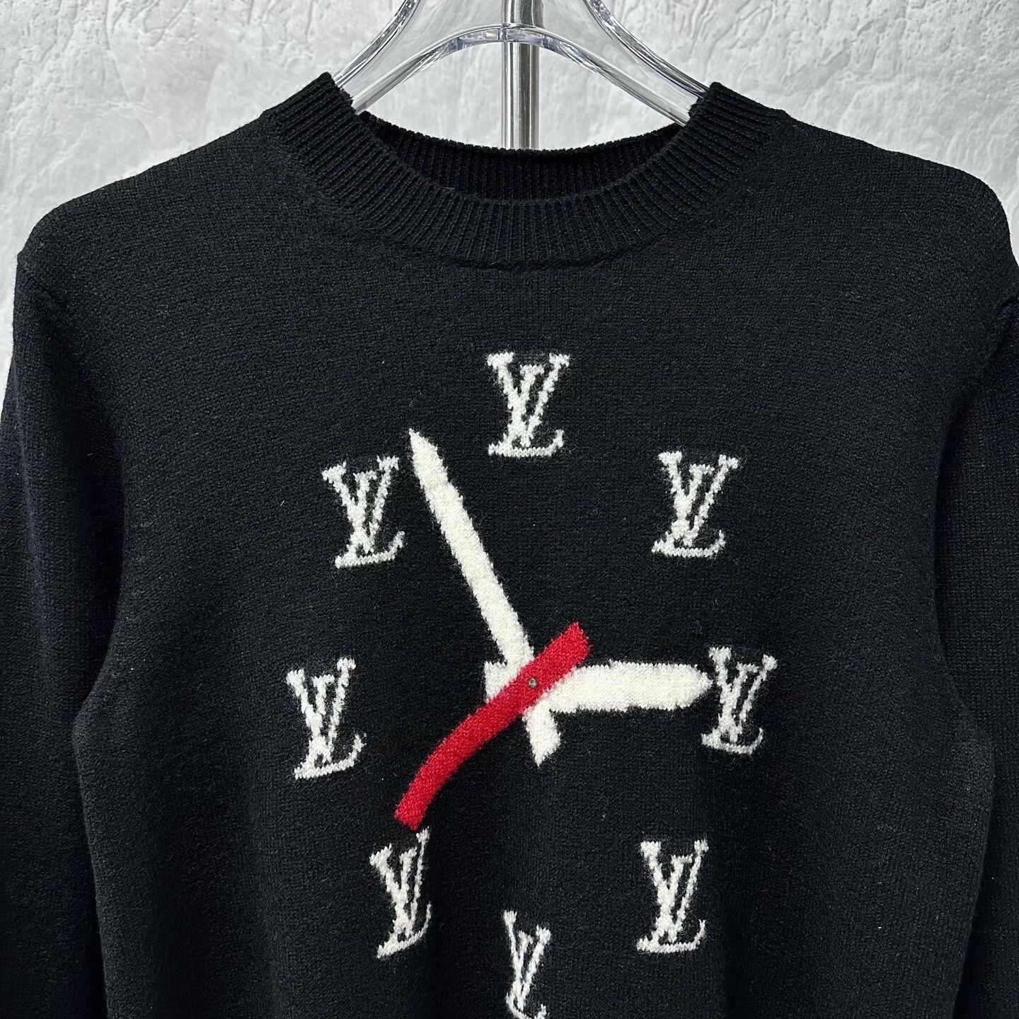 Louis Vuitton louis vuitton clock knit sweater in black Size US S / EU 44-46 / 1 - 2 Thumbnail
