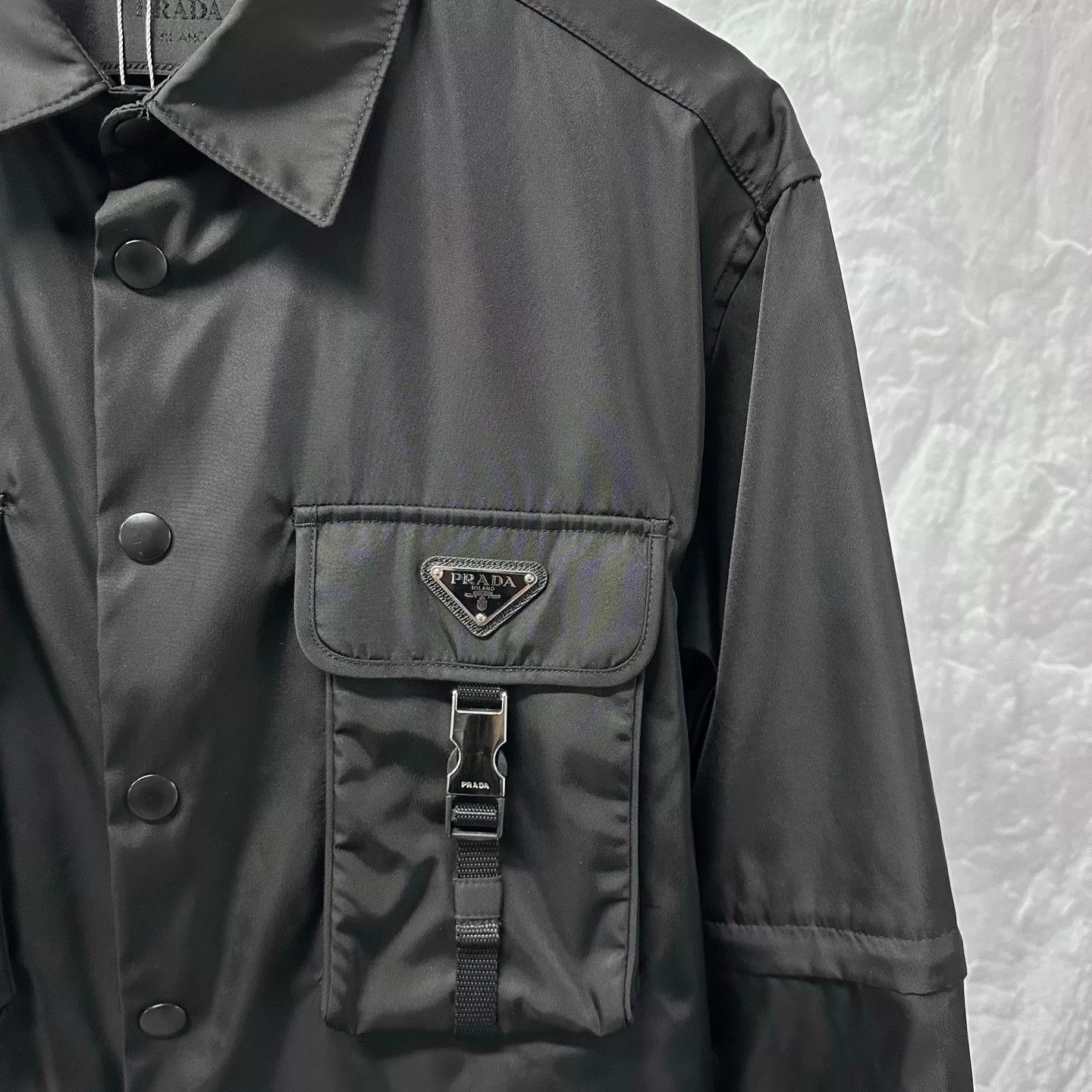 Prada prada detachable sleeve pocket jacket Size US L / EU 52-54 / 3 - 3 Thumbnail