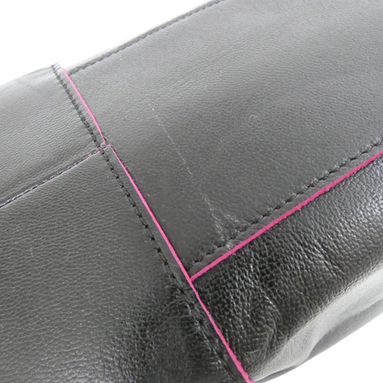 Loewe Loewe Loewe Amazona Leather Bag Leather Handbag DUTY FREE for USA Size ONE SIZE - 3 Thumbnail