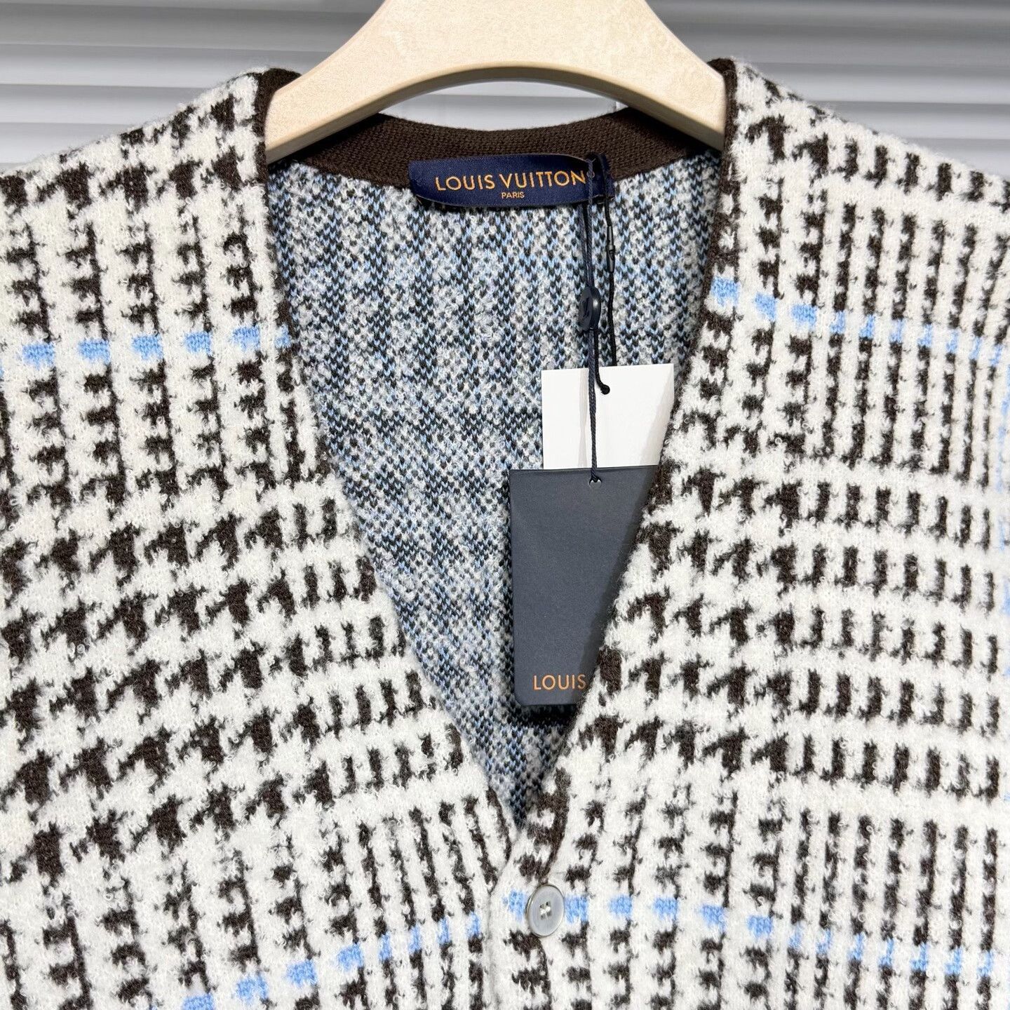 Louis Vuitton LV Knitted Cardigan with Houndstooth Design Size US XL / EU 56 / 4 - 3 Thumbnail