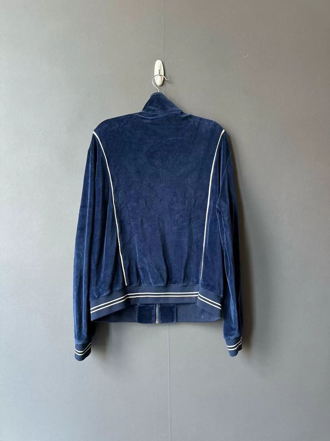Celine celine blue velvet jacket in size large Size US L / EU 52-54 / 3 - 2 Thumbnail