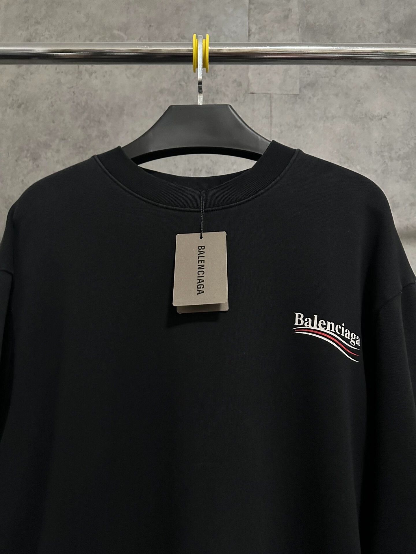 Balenciaga balenciaga black logo crewneck sweatshirt Size US S / EU 44-46 / 1 - 2 Thumbnail
