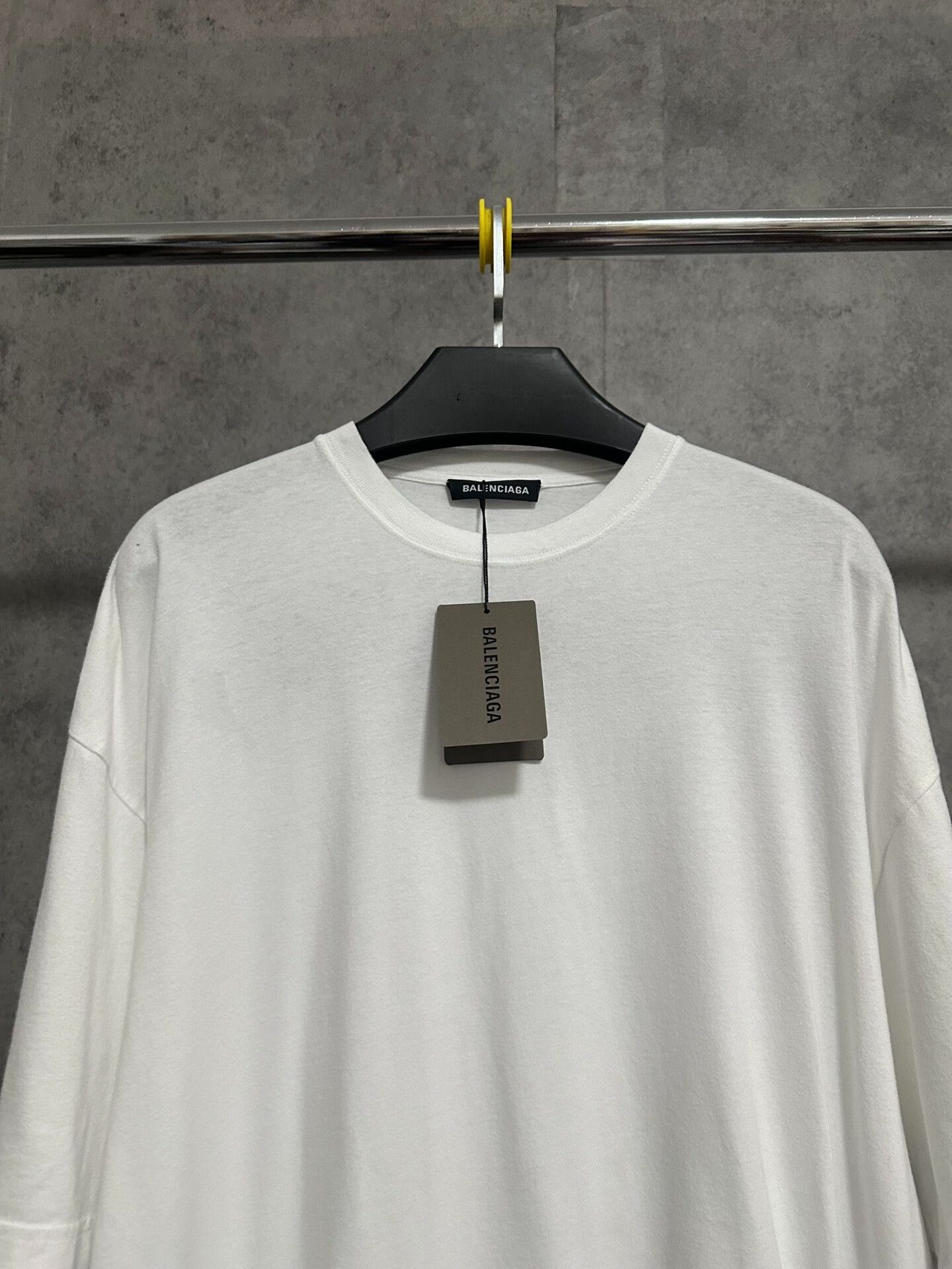 Balenciaga balenciaga short sleeve t-shirt with logo Size US S / EU 44-46 / 1 - 5 Thumbnail