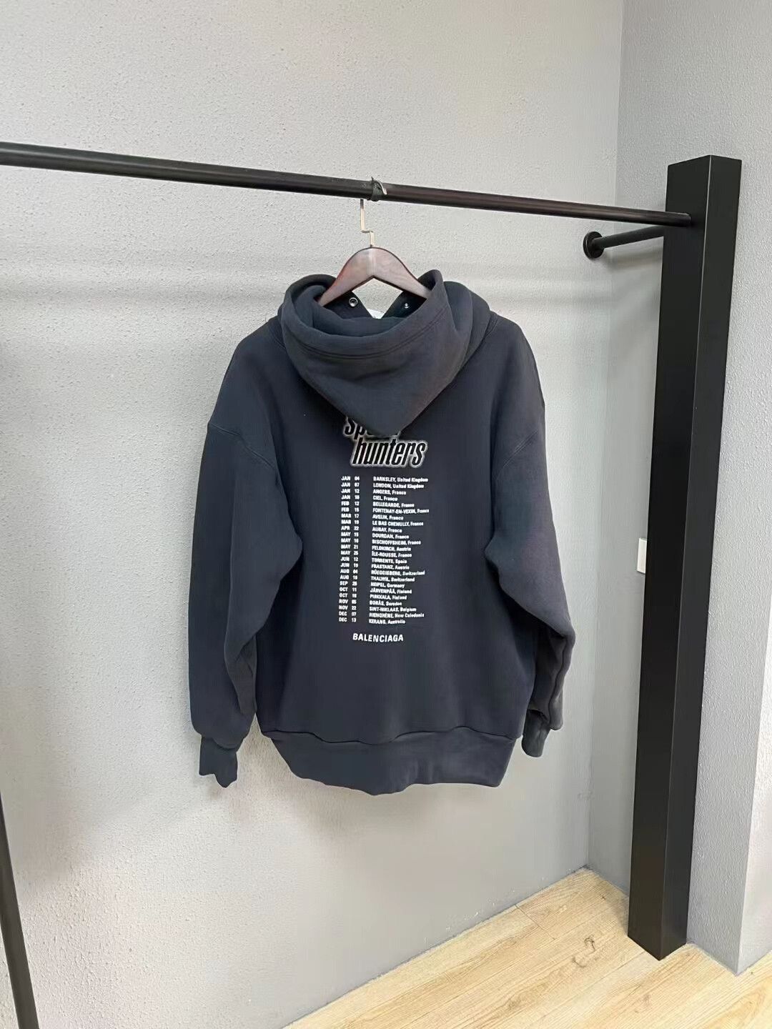 Balenciaga balenciaga oversized hoodie in dark navy Size US XS / EU 42 / 0 - 2 Thumbnail