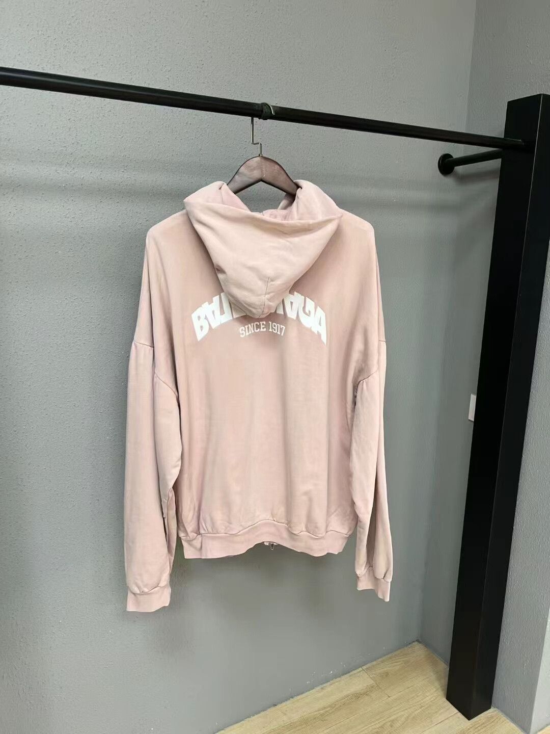 Balenciaga balenciaga pink zip-up hoodie Size S / US 4 / IT 40 - 2 Thumbnail