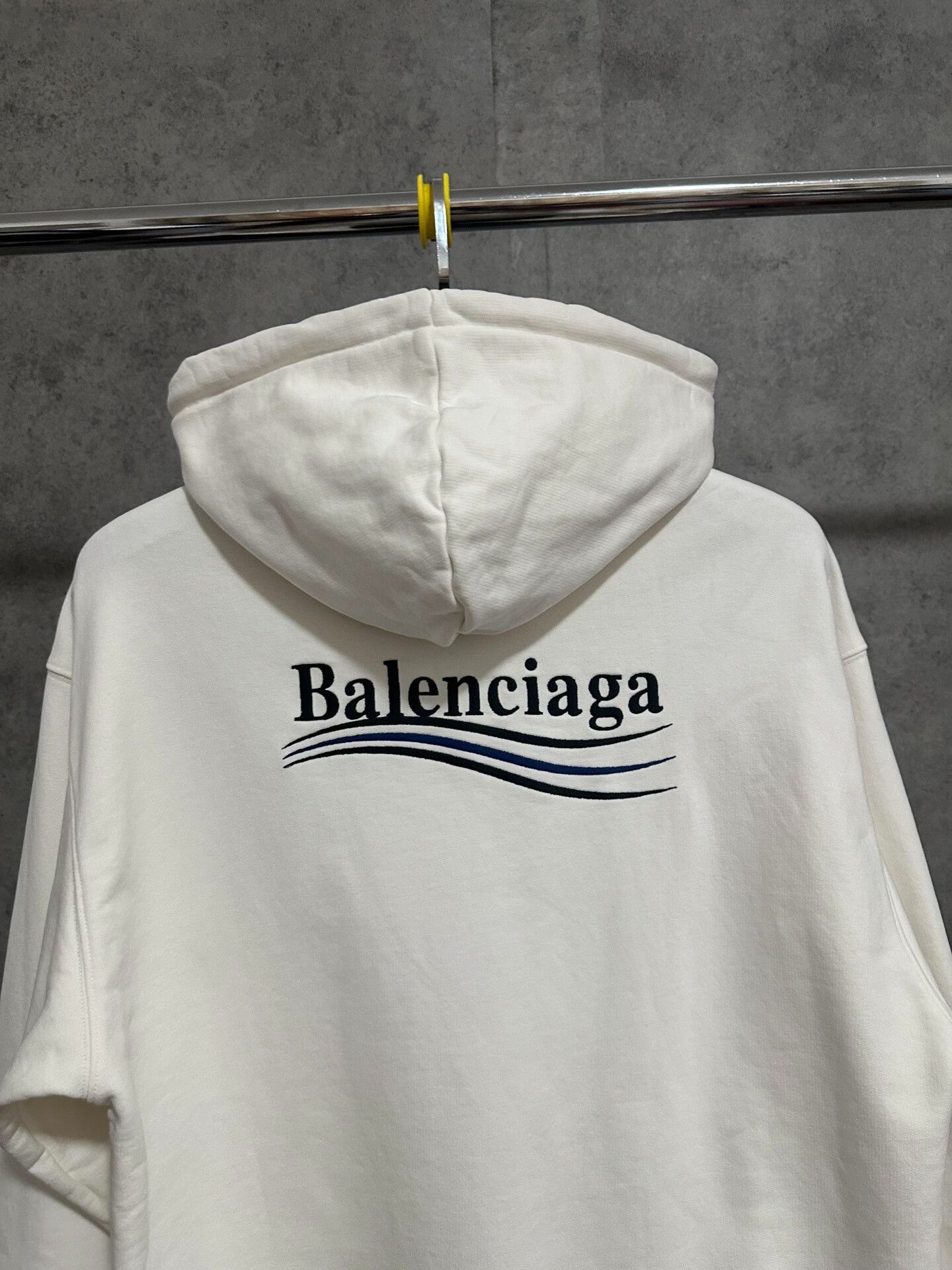 Balenciaga balenciaga white logo hoodie for men Size US M / EU 48-50 / 2 - 5 Thumbnail