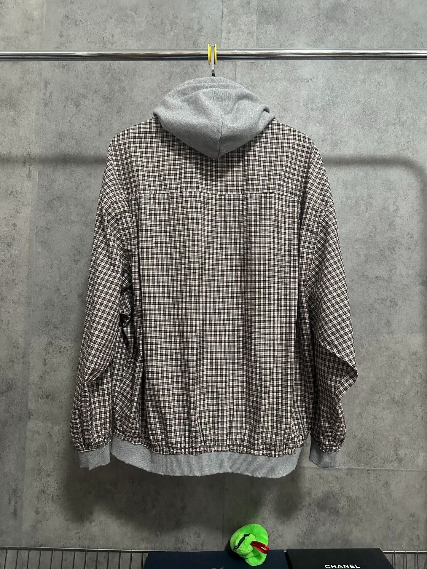 Balenciaga balenciaga gray hooded check shirt jacket Size US XS / EU 42 / 0 - 4 Thumbnail