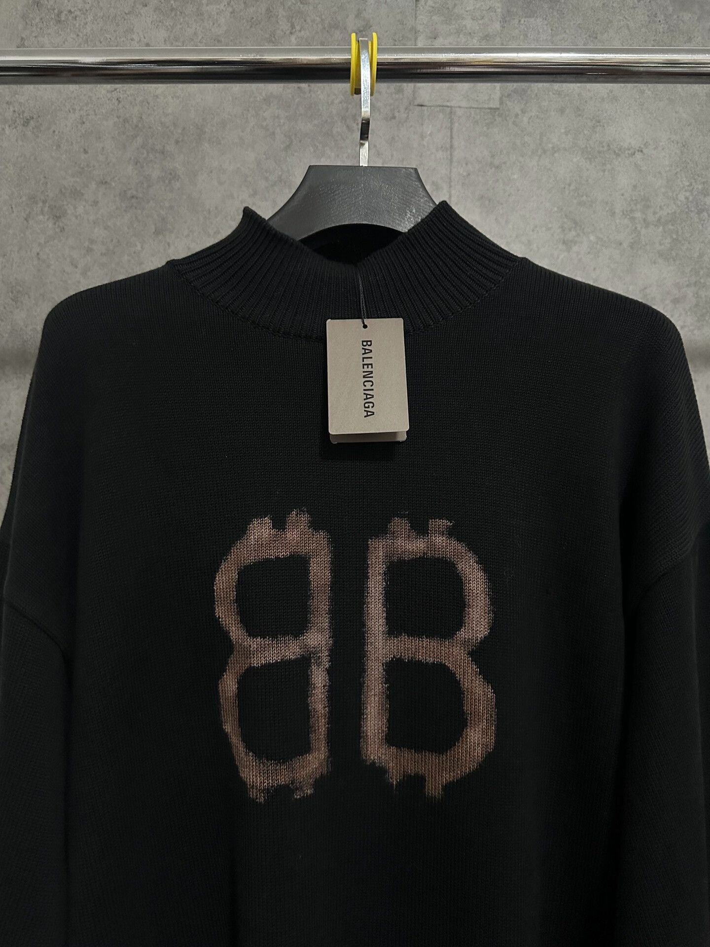 Balenciaga balenciaga black knit sweater with bitcoin print Size US M / EU 48-50 / 2 - 2 Thumbnail
