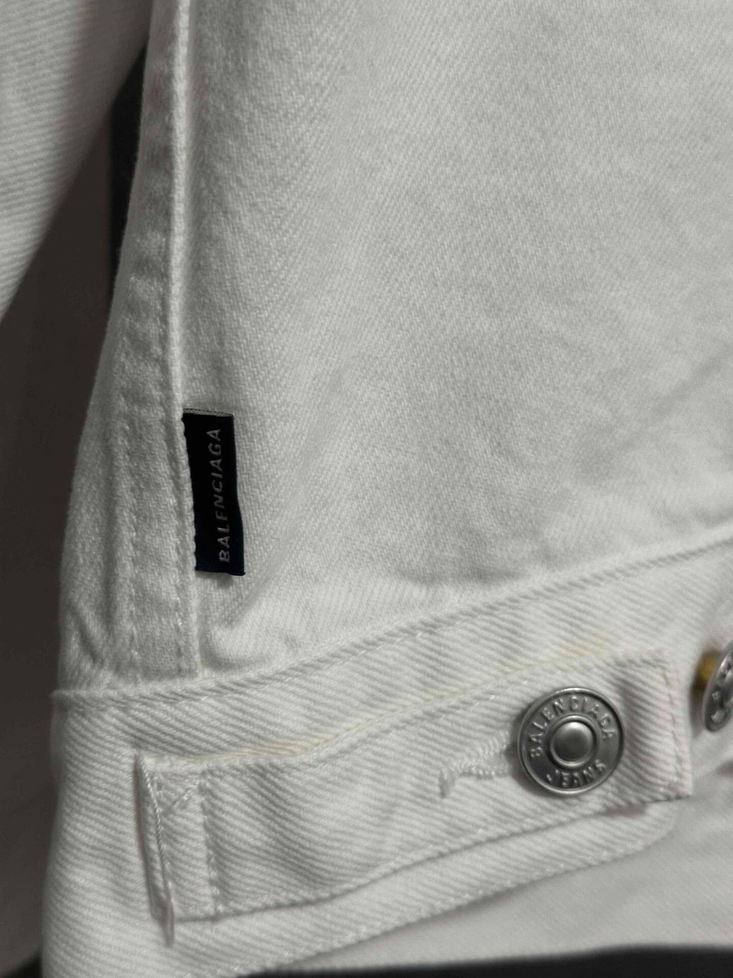 Balenciaga balenciaga embroidered logo long sleeve jacket Size US L / EU 52-54 / 3 - 7 Thumbnail