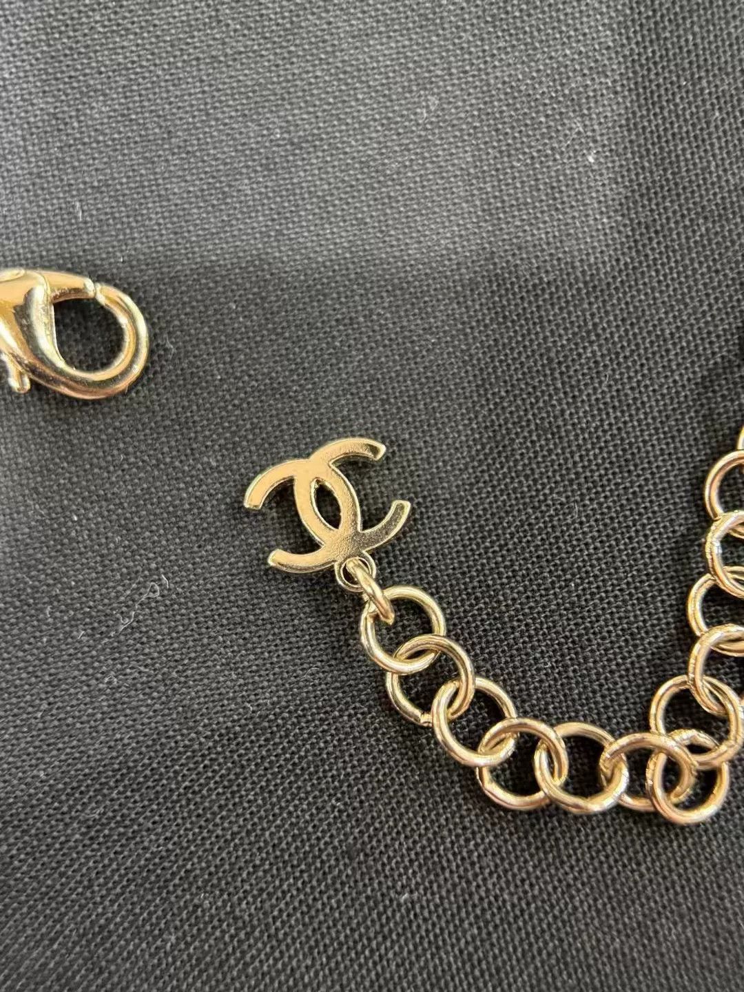 Chanel Chanel Heart Necklace with Diamonds Size ONE SIZE - 4 Thumbnail