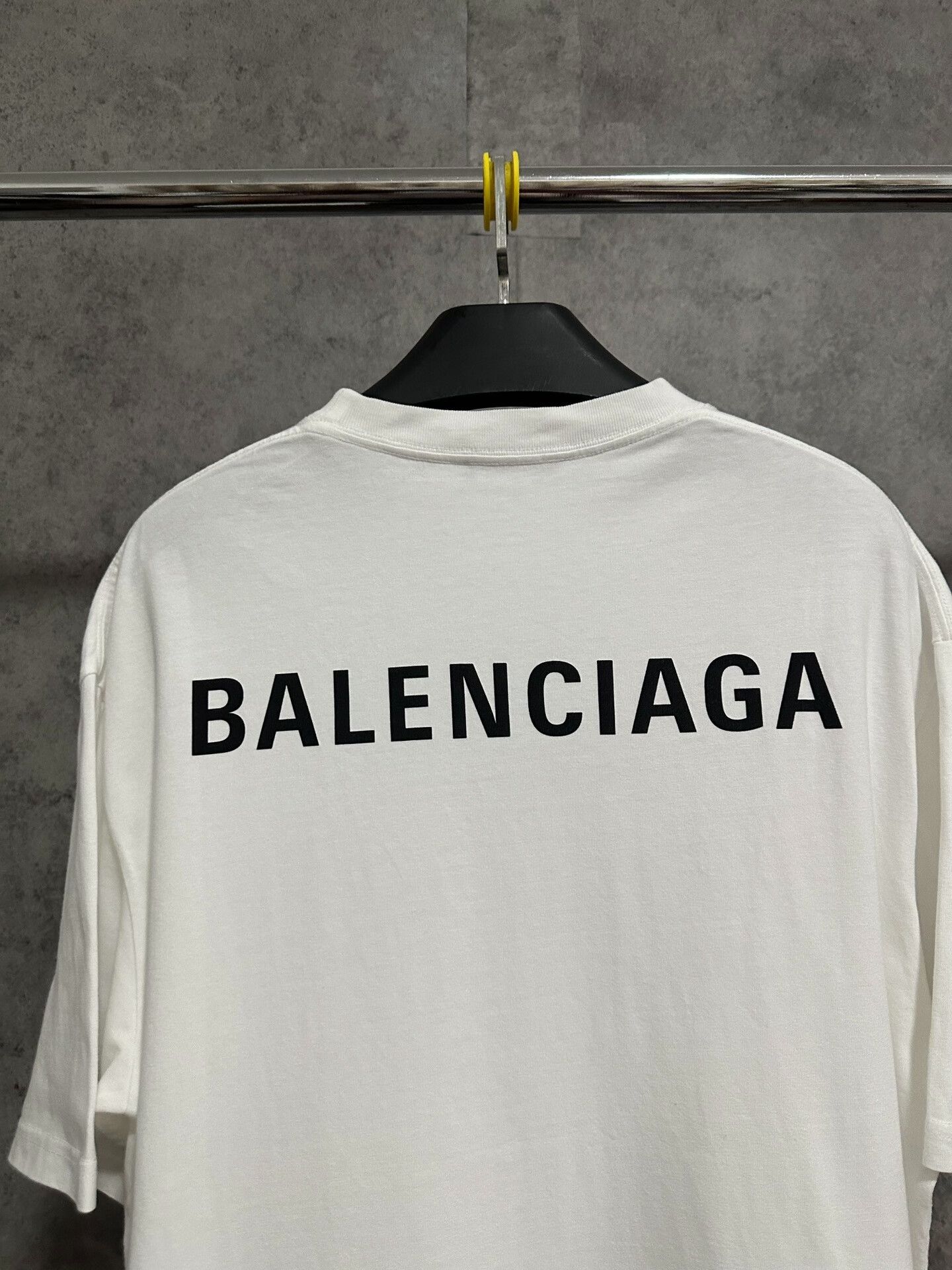 Balenciaga balenciaga short sleeve white t-shirt Size US XS / EU 42 / 0 - 5 Thumbnail
