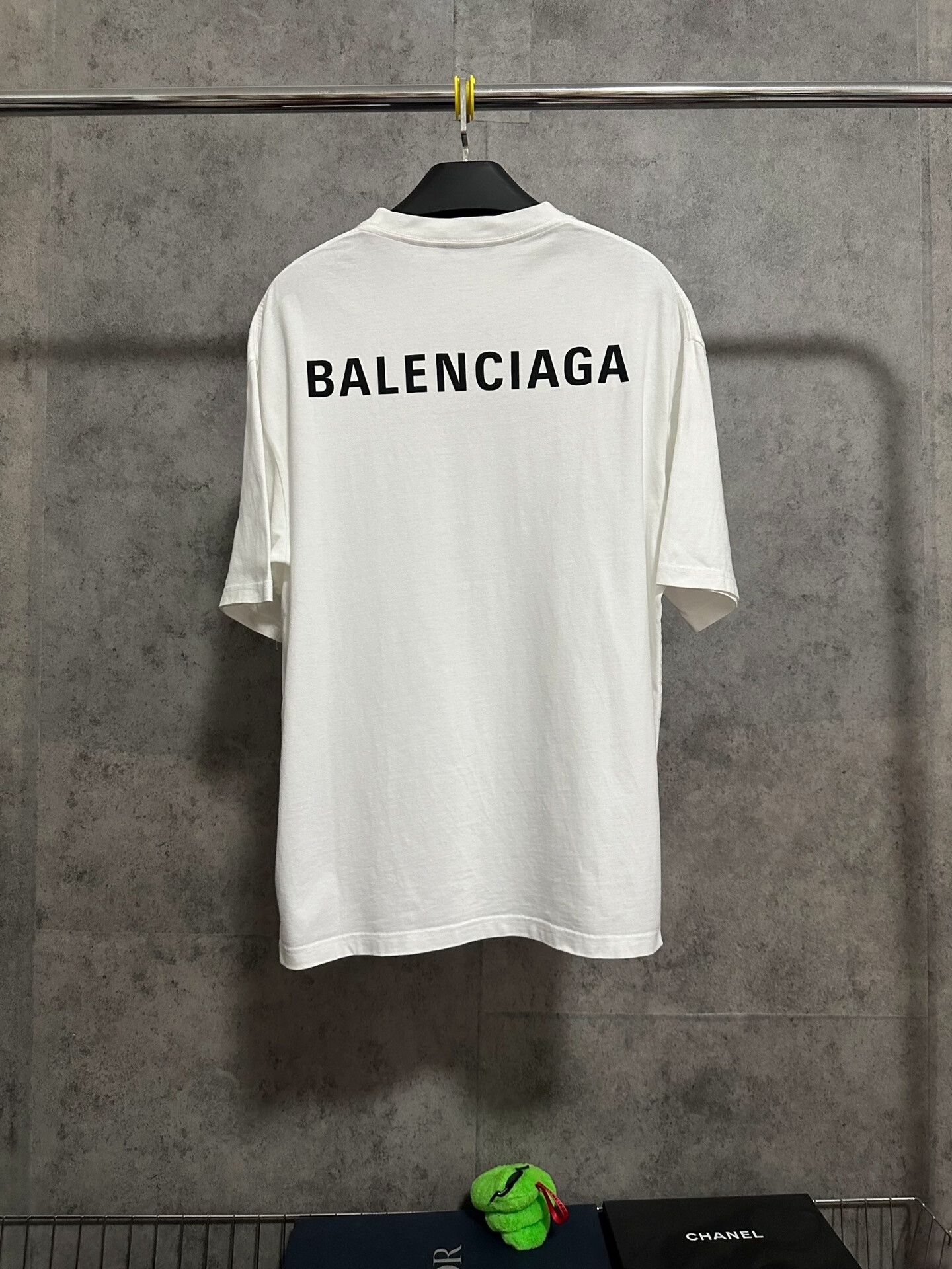 Balenciaga balenciaga short sleeve white t-shirt Size US XS / EU 42 / 0 - 4 Thumbnail
