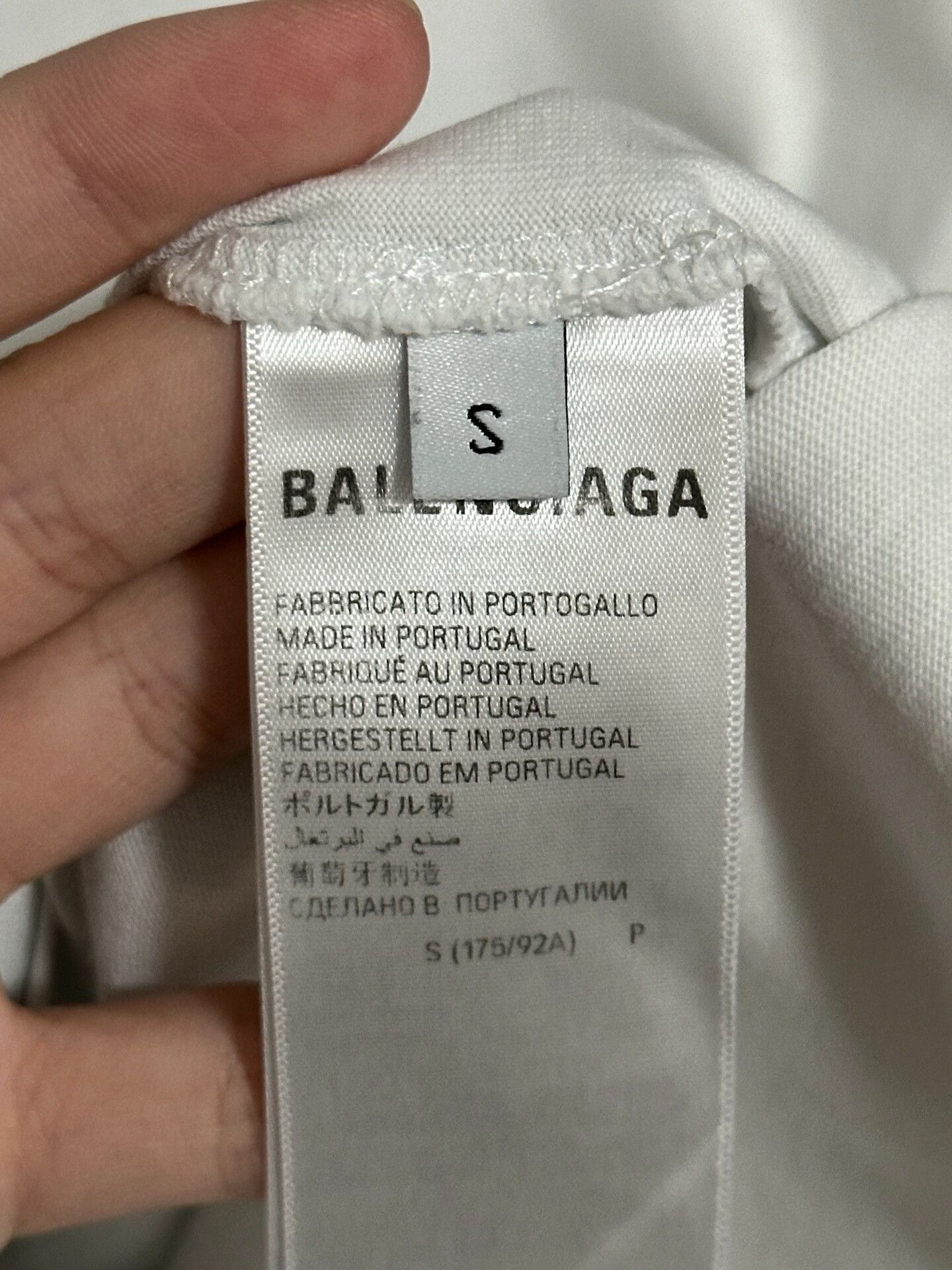 Balenciaga balenciaga white short sleeve t-shirt with embroidery Size US S / EU 44-46 / 1 - 3 Thumbnail