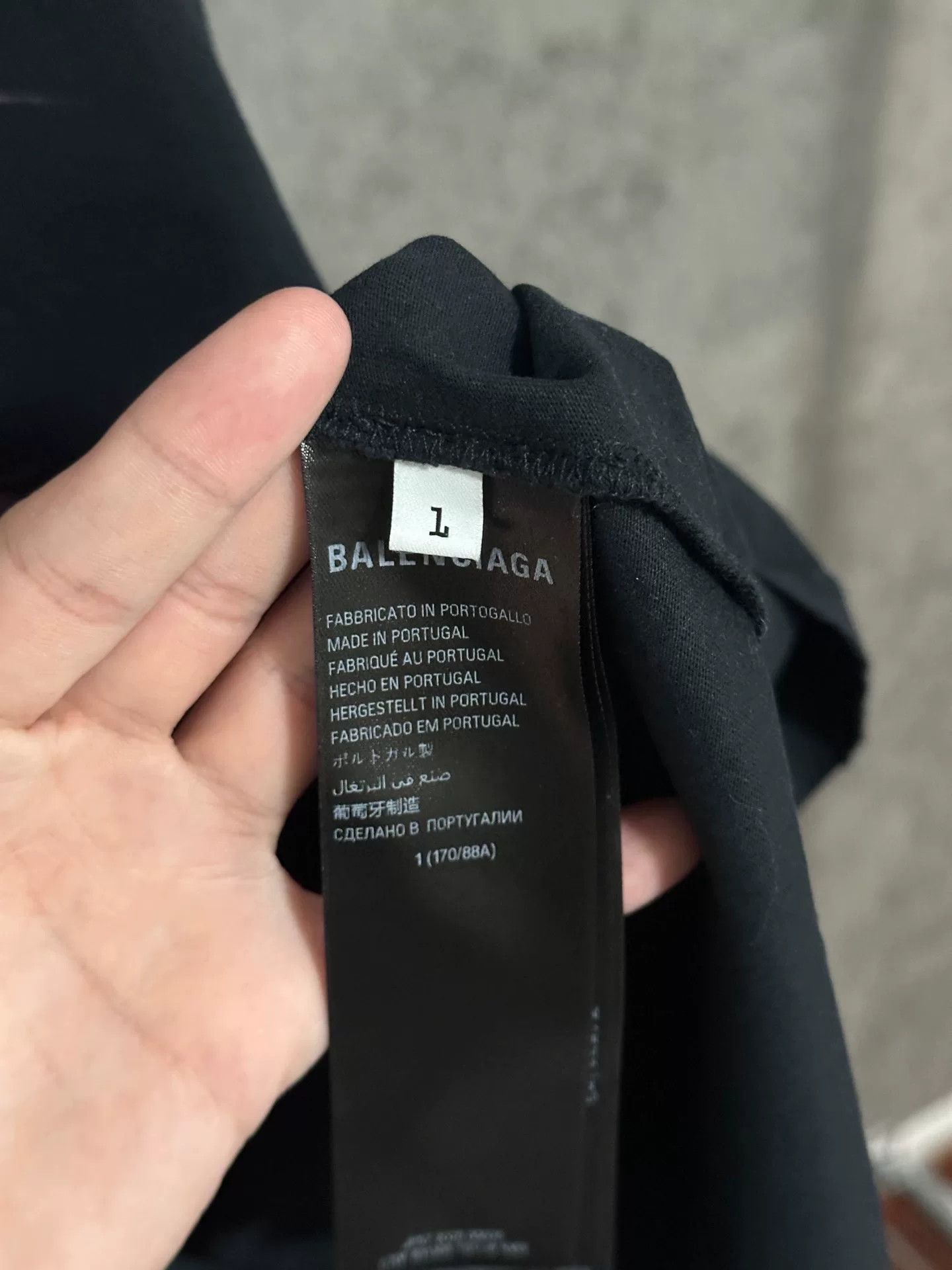 Balenciaga Balenciaga Kim Kardashian Graphic Short Sleeve Tee Size US S / EU 44-46 / 1 - 4 Thumbnail
