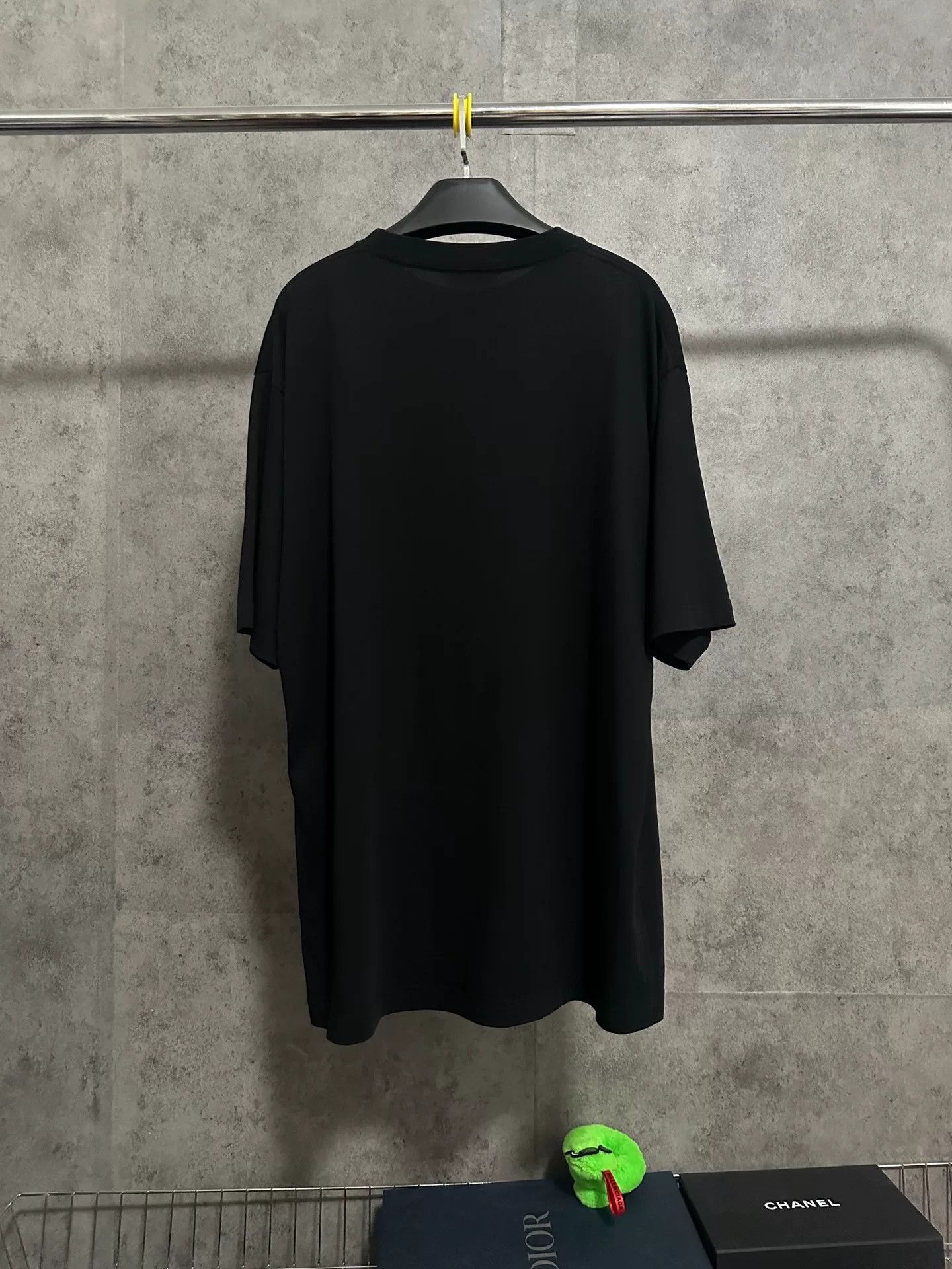Balenciaga balenciaga black short sleeve t-shirt Size US XS / EU 42 / 0 - 4 Thumbnail