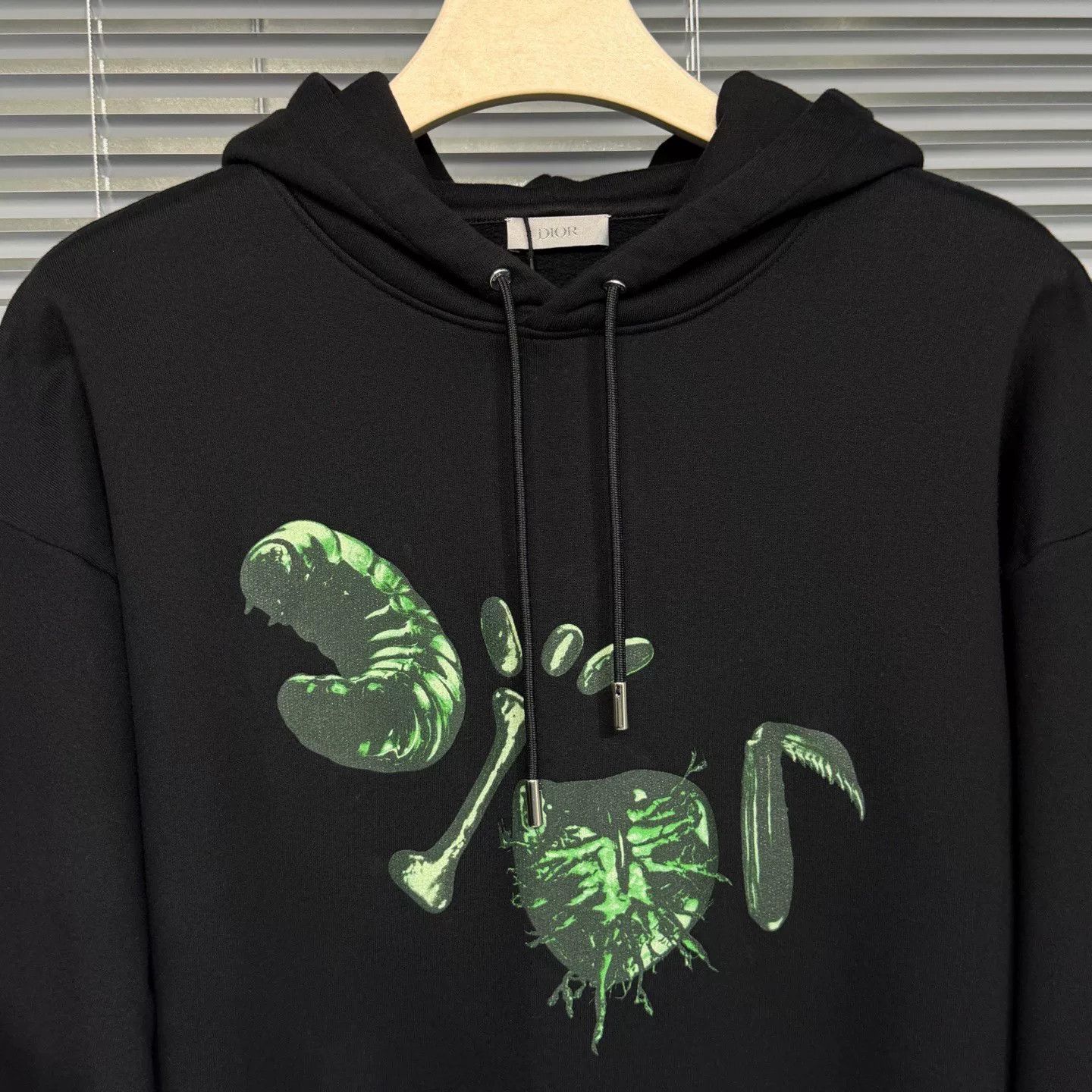 Dior dior black hoodie with travis scott collaboration Size US S / EU 44-46 / 1 - 3 Thumbnail